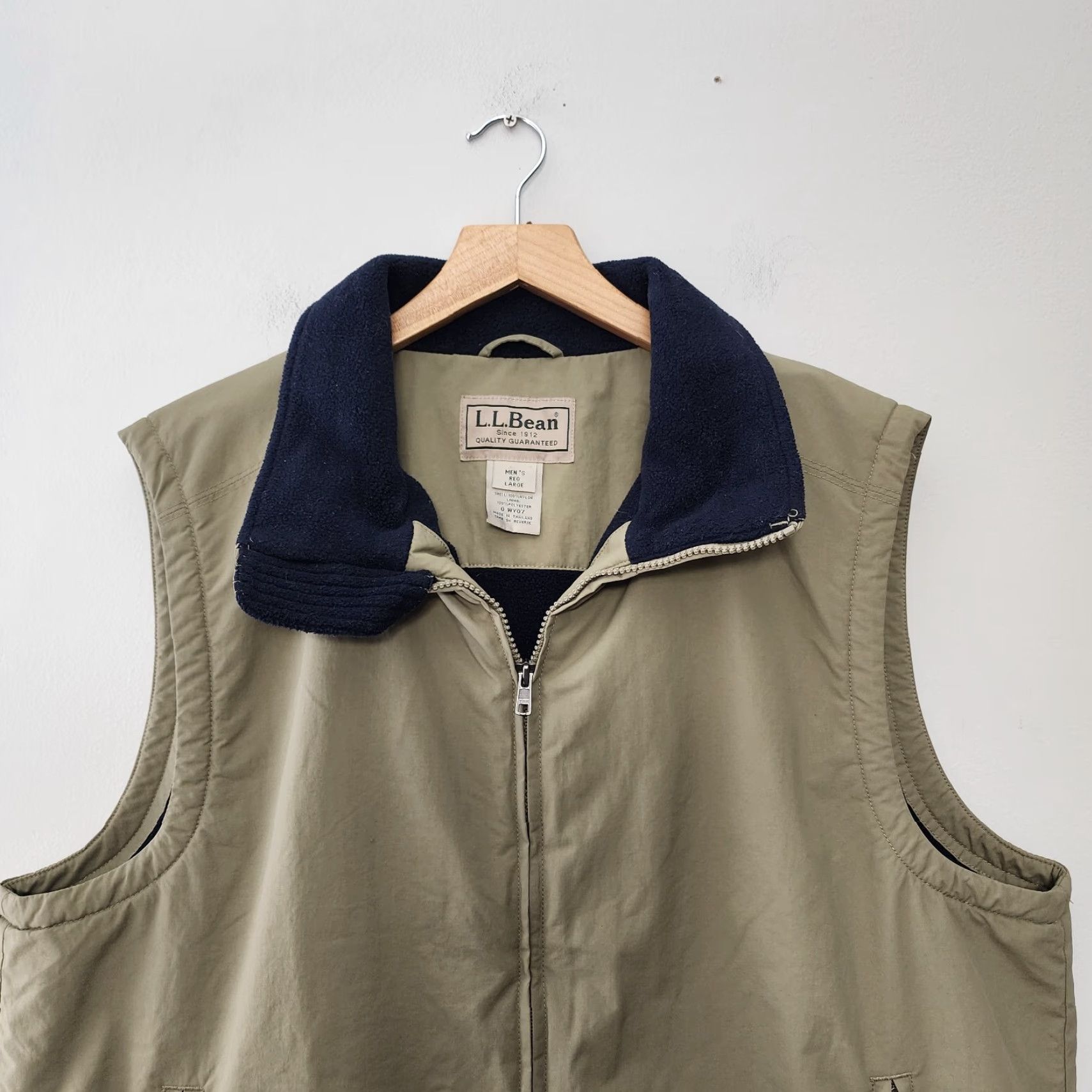 Vintage L.L. Bean Vest Fleece Lined Mens Large Beige Blue Windbreaker Outdoors Nylon Size US L / EU 52-54 / 3 - 3 Thumbnail