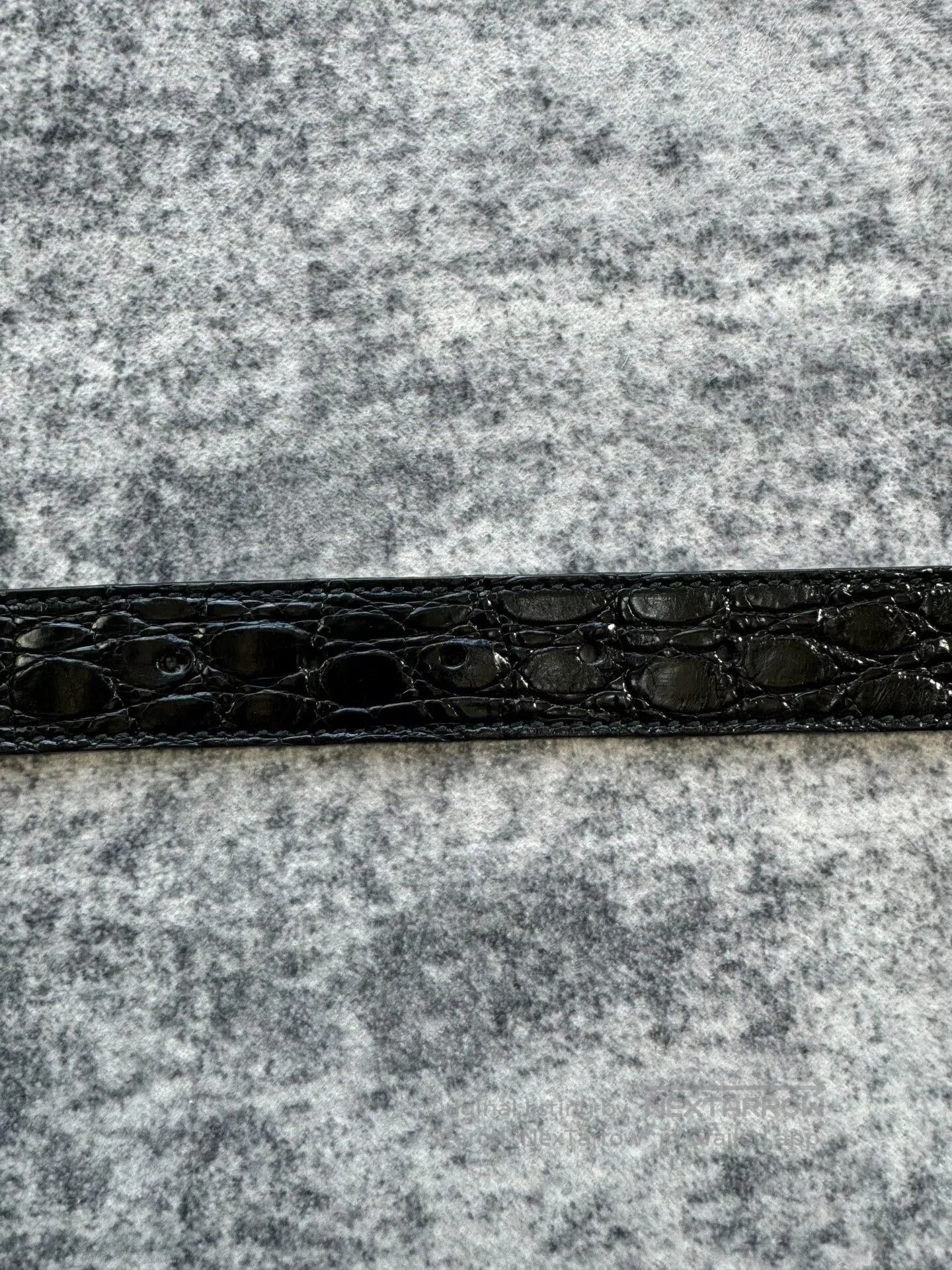Gucci gucci crocodile leather belt with silver buckle. Size ONE SIZE - 3 Thumbnail