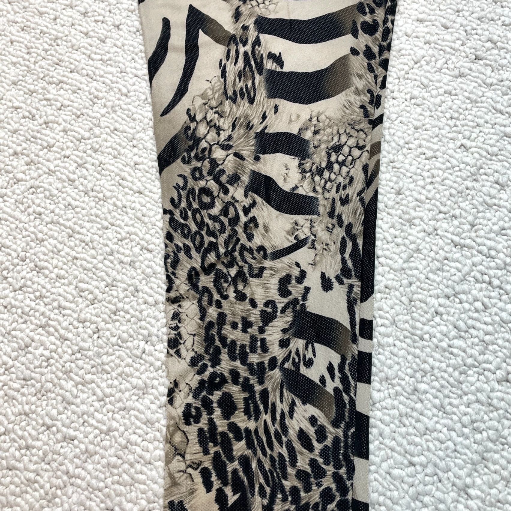 Vintage Lapis Pants Women's Large Gray Animal Print Stretch 27x28 Legging Casual Lounge Size 36" / US 14 / IT 50 - 4 Thumbnail