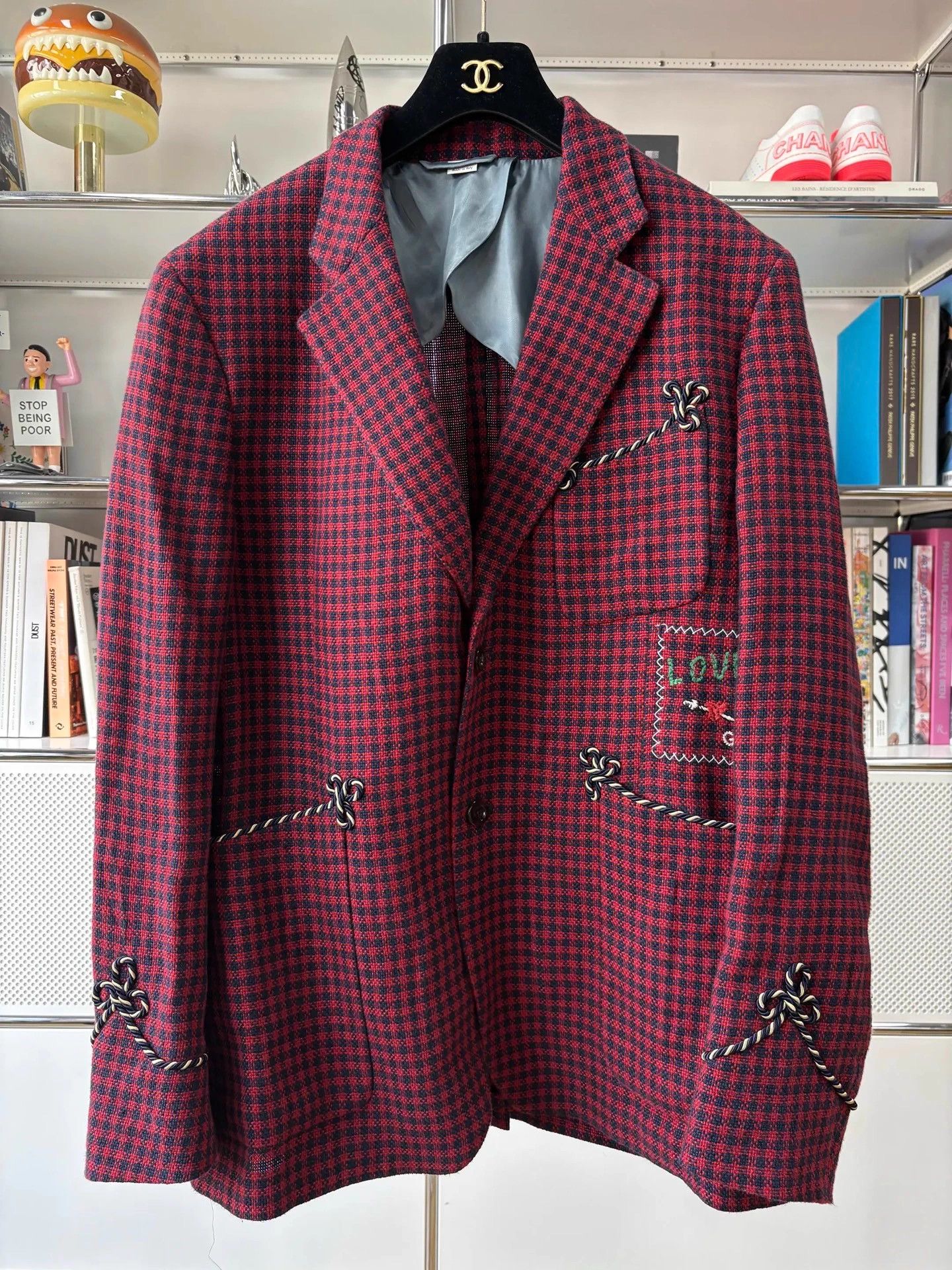 Gucci Gucci red check blazer embroidered unisex IT50 Size US M / EU 48-50 / 2 - 1 Thumbnail
