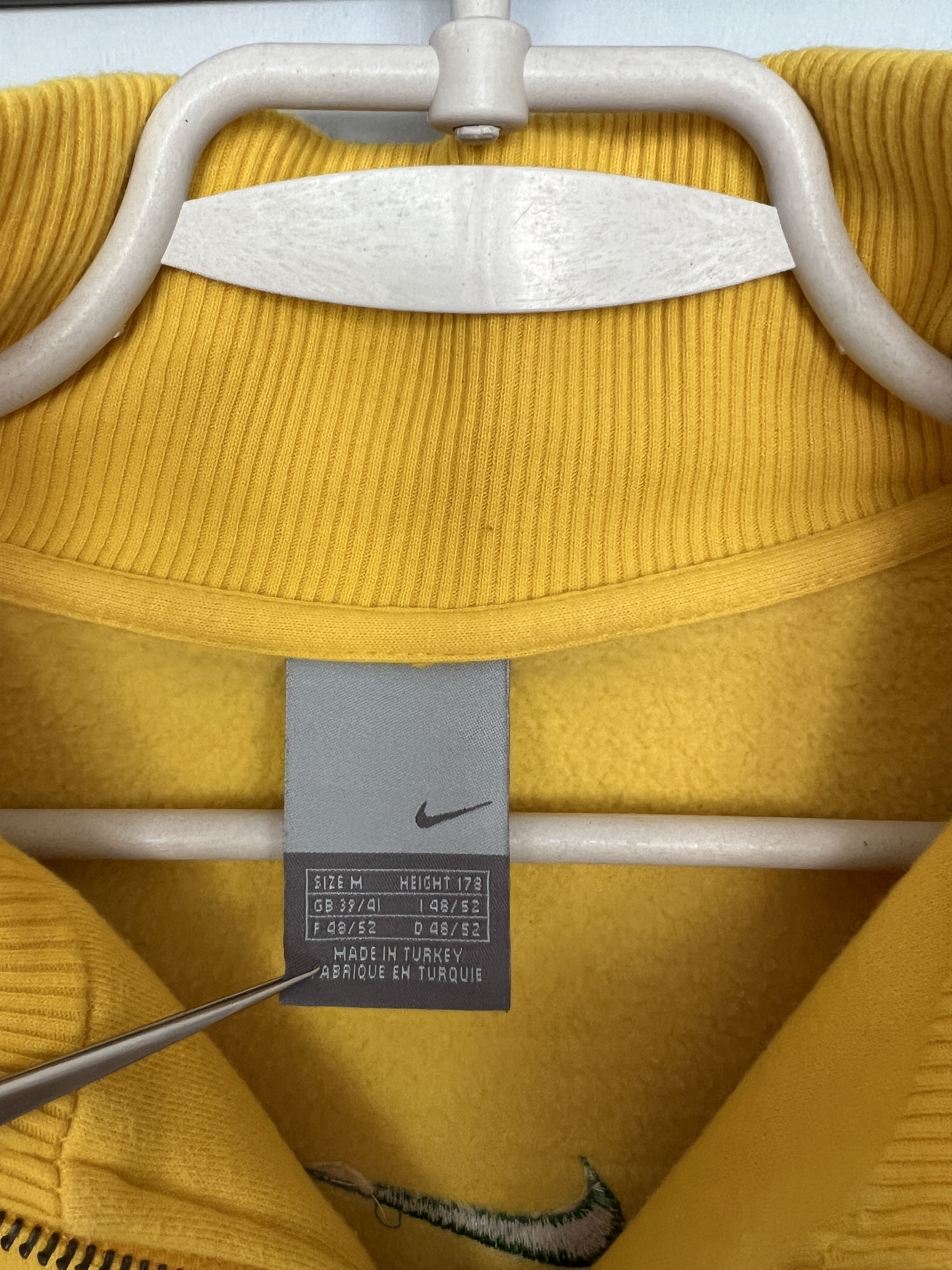Nike Vintage Nike Team Brazil Football Jacket Soccer Track Top Size US M / EU 48-50 / 2 - 8 Thumbnail