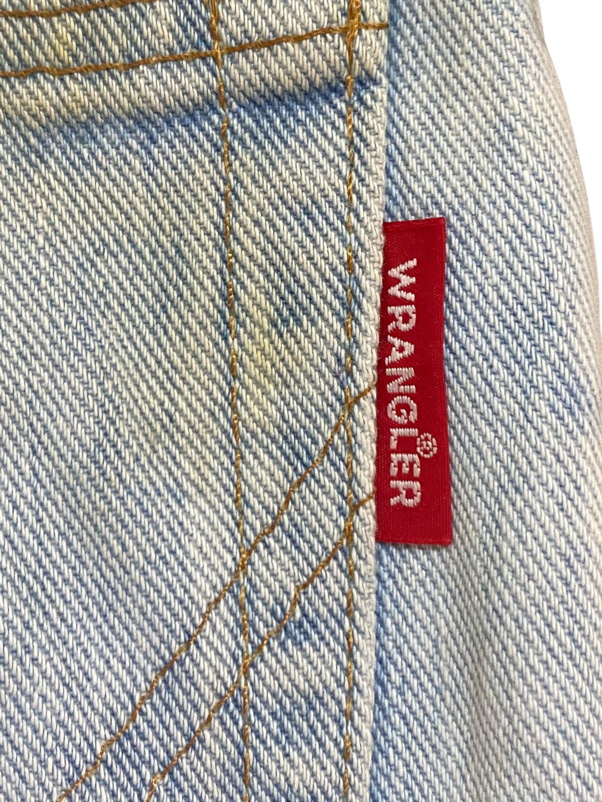 Wrangler Vintage Wrangler Faded Wash Grunge Distressed Baggy Jeans Size US 31 - 17 Thumbnail