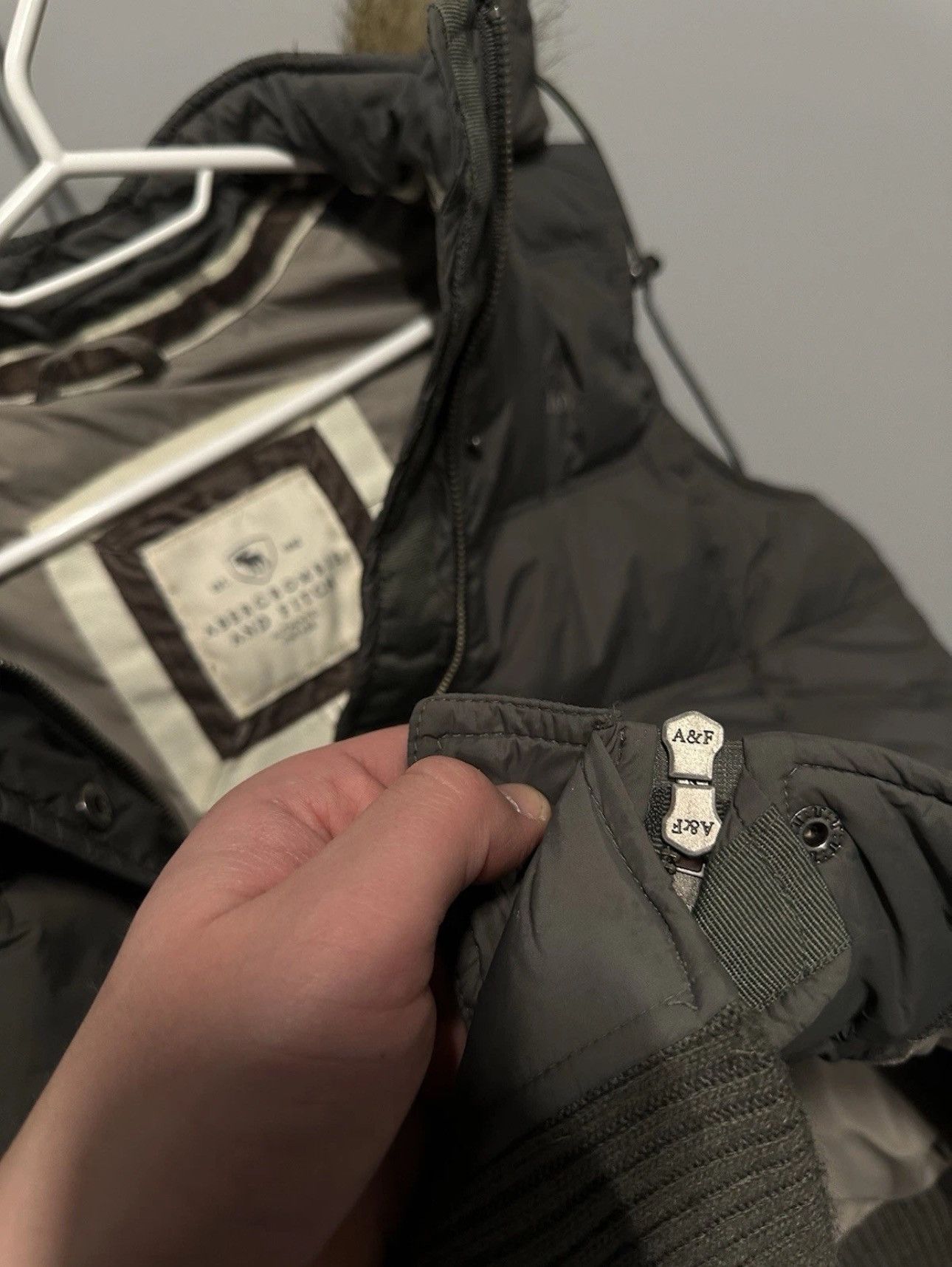 Abercrombie & Fitch VINTAGE JAPANESE DOWN VEST ABERCROMIE & FITCH Y2K FUR HOOD Size L / US 10 / IT 46 - 13 Thumbnail