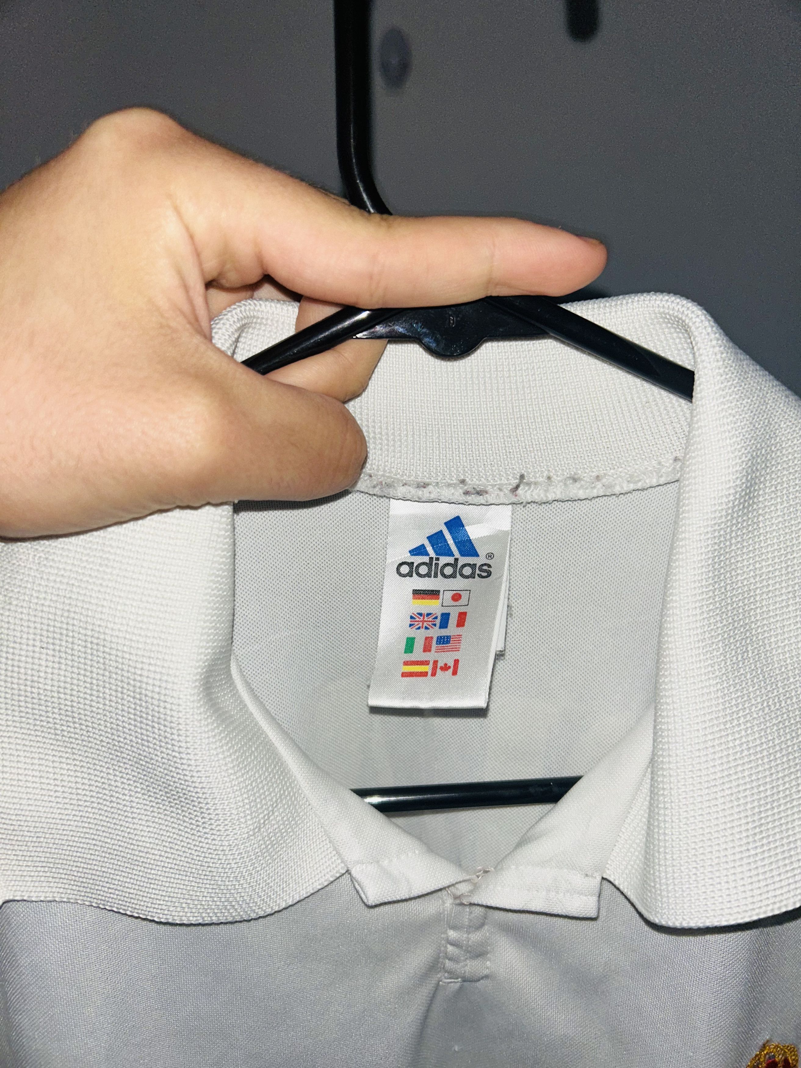 Adidas × Vintage Real Madrid 2002/03 Solari Home Jersey Size US M / EU 48-50 / 2 - 3 Thumbnail