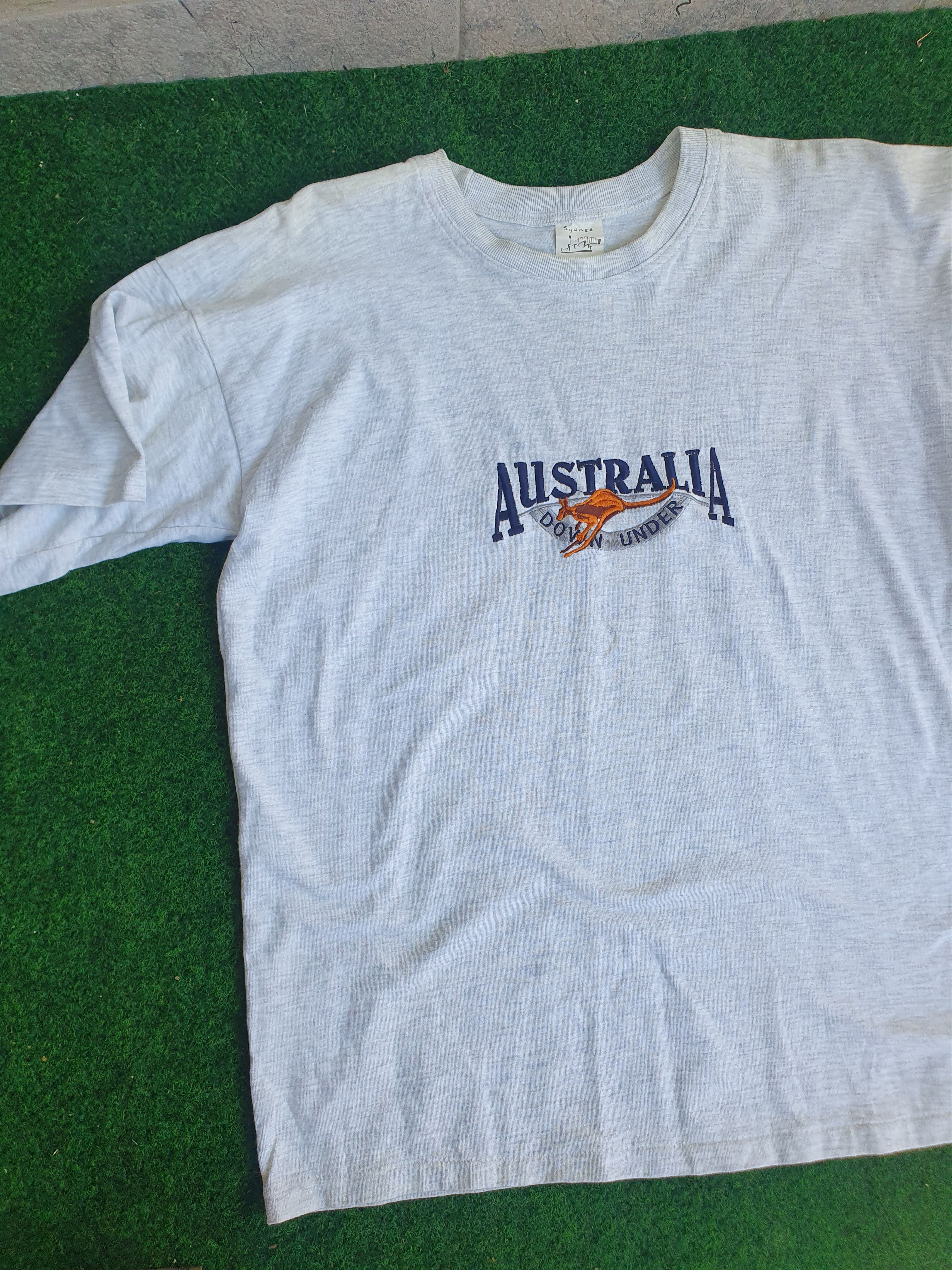 Vintage Australia Down Under Embroidered Vtg Single Stitch teeXL? Size US XL / EU 56 / 4 - 6 Thumbnail