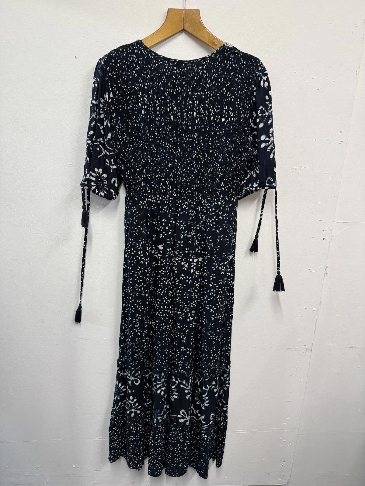 Other Monsoon Black and White Patterned Midi Dress Size S Size S / US 4 / IT 40 - 4 Thumbnail