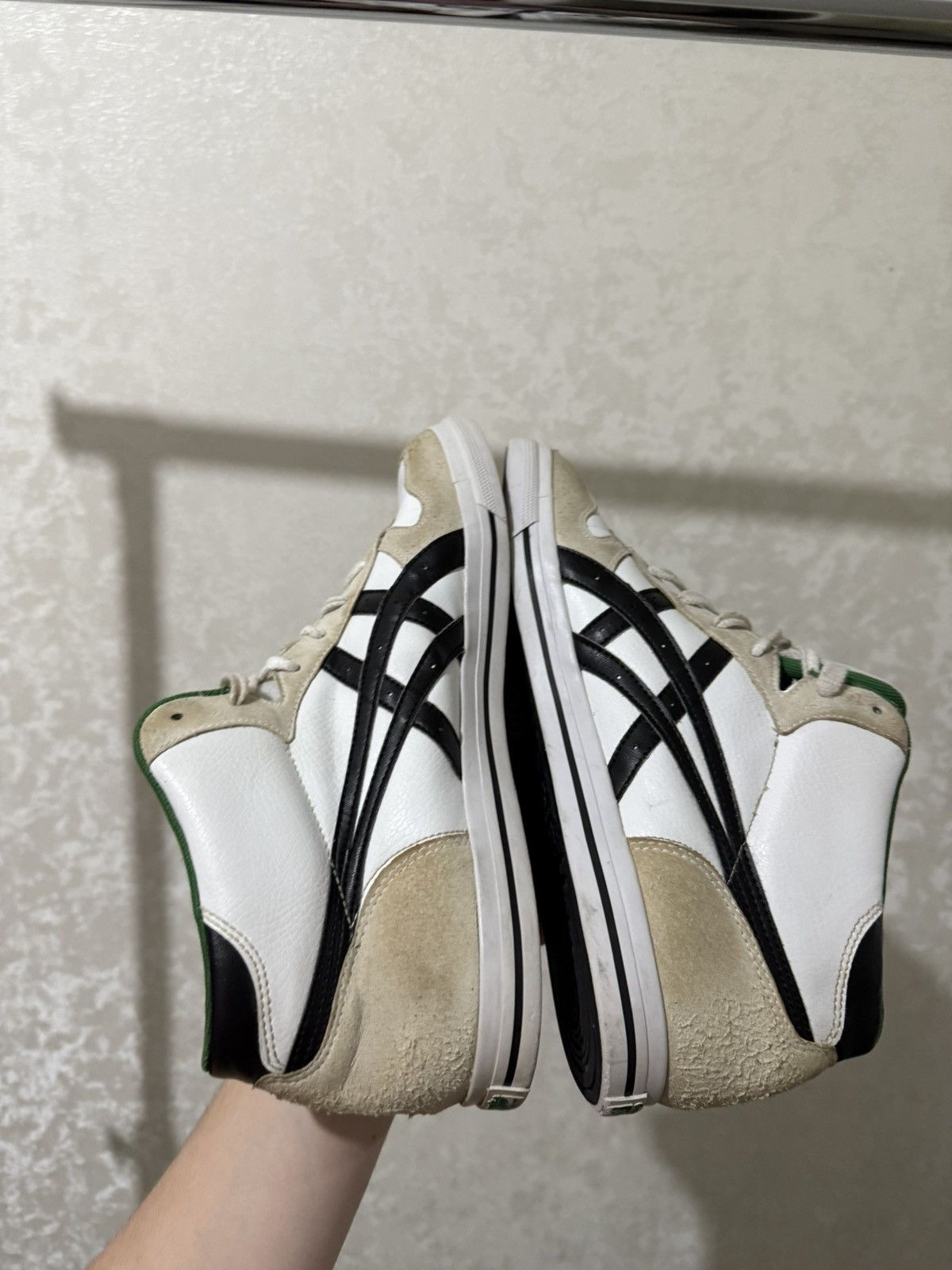 Asics ASICS ONITSUKA TIGER AARON MT HIGH-TOP SNEAKERS DISTRESSED Size US 10 / EU 43 - 18 Thumbnail
