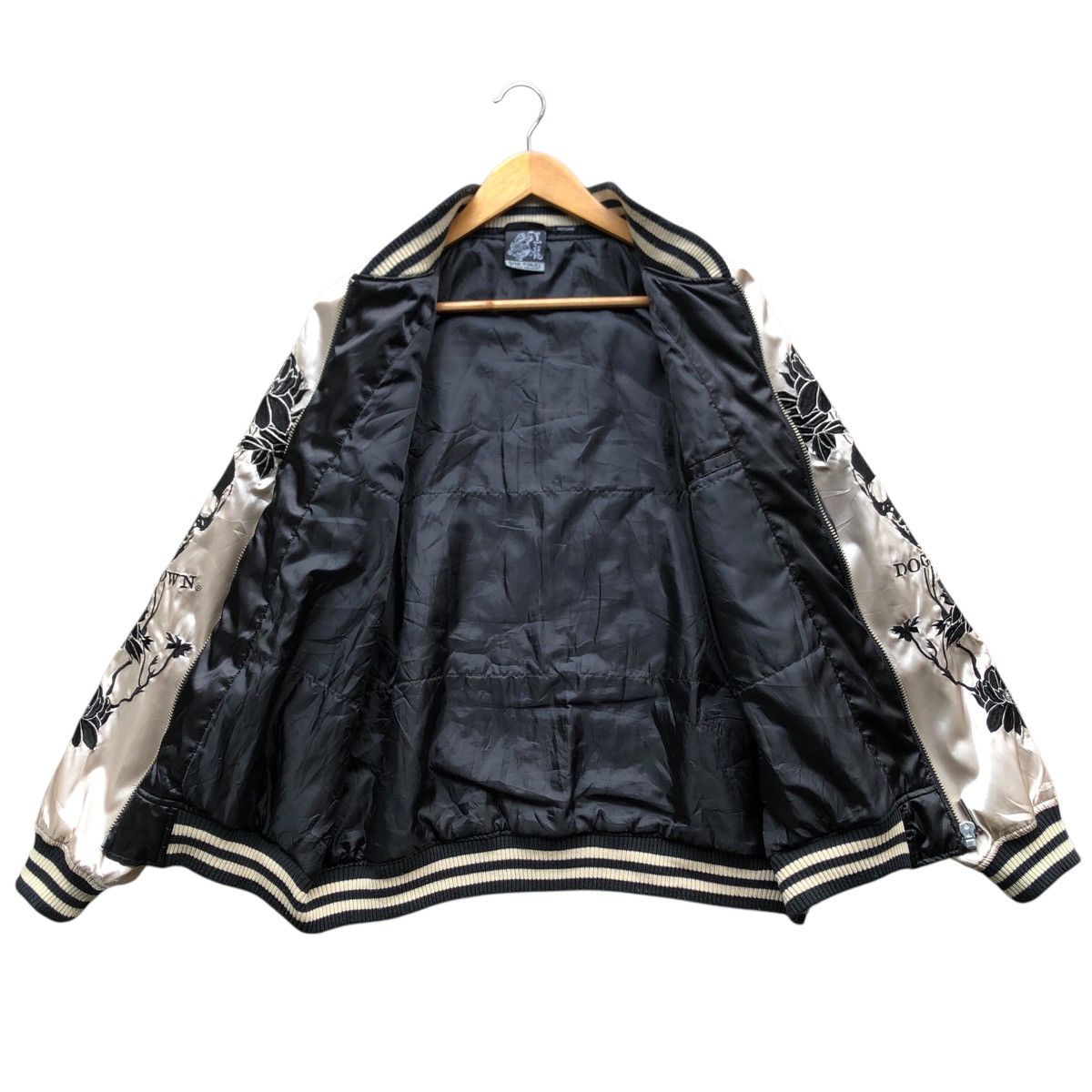 Japanese Brand Rare🔥 vintage DOGTOWN skull black dragon sukajan jacket Size US L / EU 52-54 / 3 - 4 Thumbnail