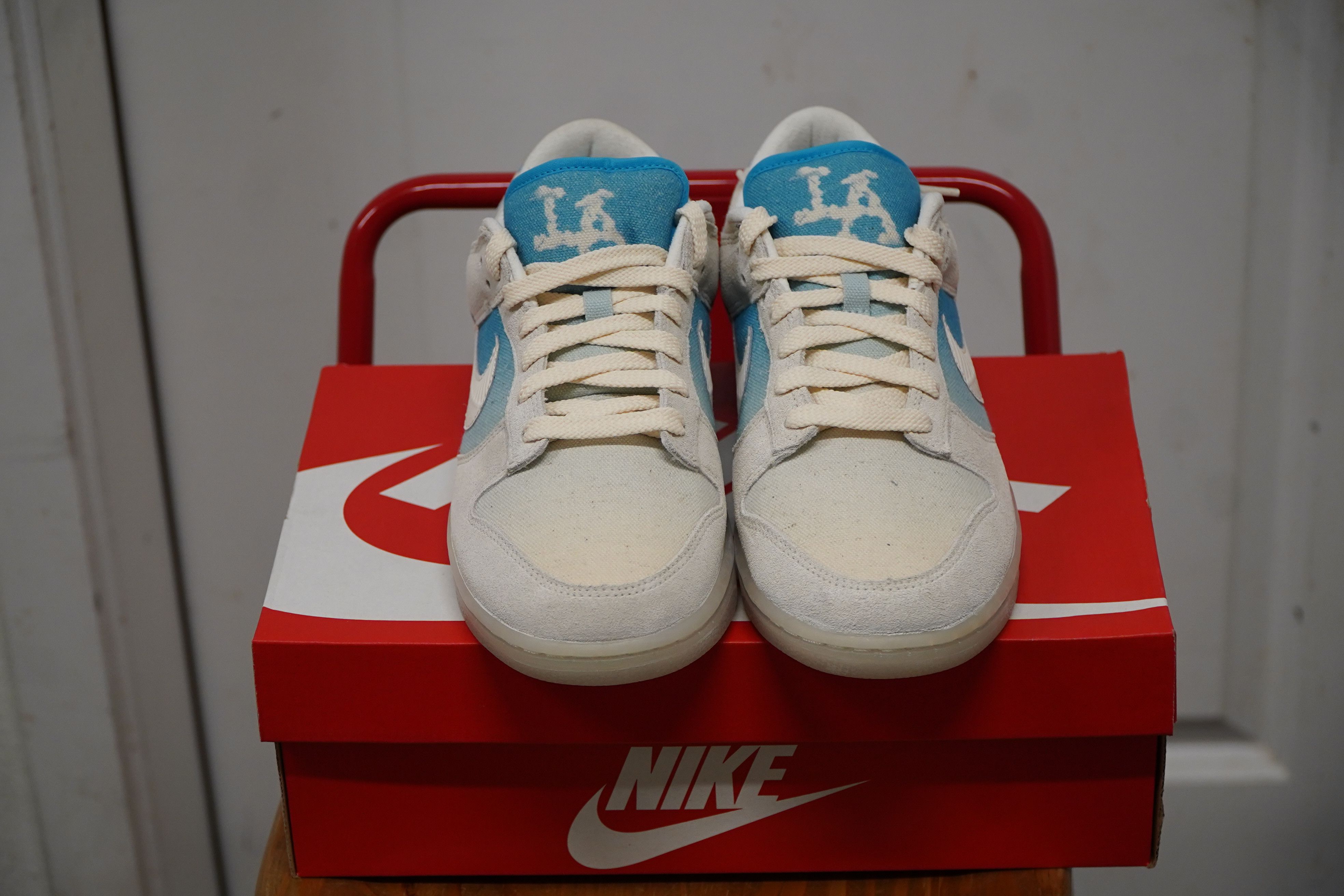 Nike Nike Dunk Retro Low SE Los Angeles - 9 Size US 9 / EU 42 - 2 Thumbnail