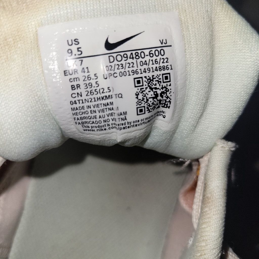Nike Nike React Escape Run 2 Premium Pink Athletic Shoes 9.5 Size US 9.5 / IT 39.5 - 8 Thumbnail