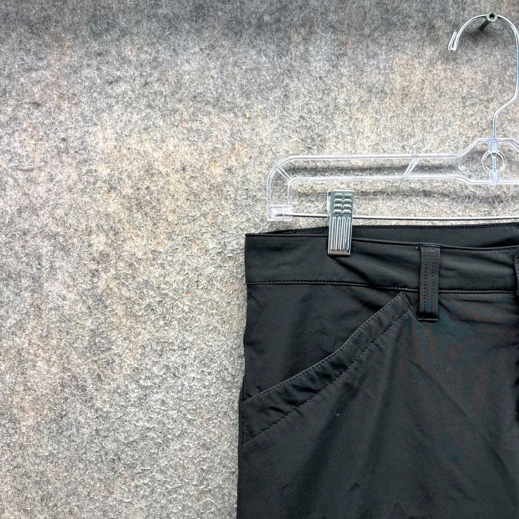 Eddie Bauer Eddie Bauer Pants Womens 8 Black Capri Lightweight Stretch Outdoor Hiking Straight Leg Capris Womens 8 Black Size 30" / US 8 / IT 44 - 5 Thumbnail