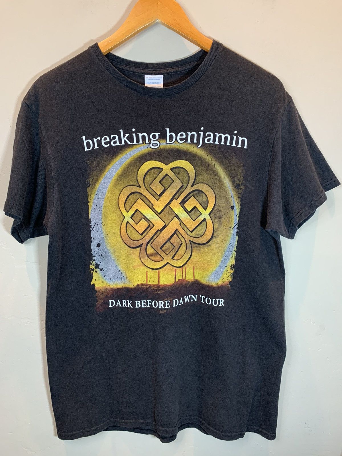 Band Tees *RARE* Breaking Benjamin Dark Before Dawn Tour Band T-Shirt Size US M / EU 48-50 / 2 - 1 Thumbnail