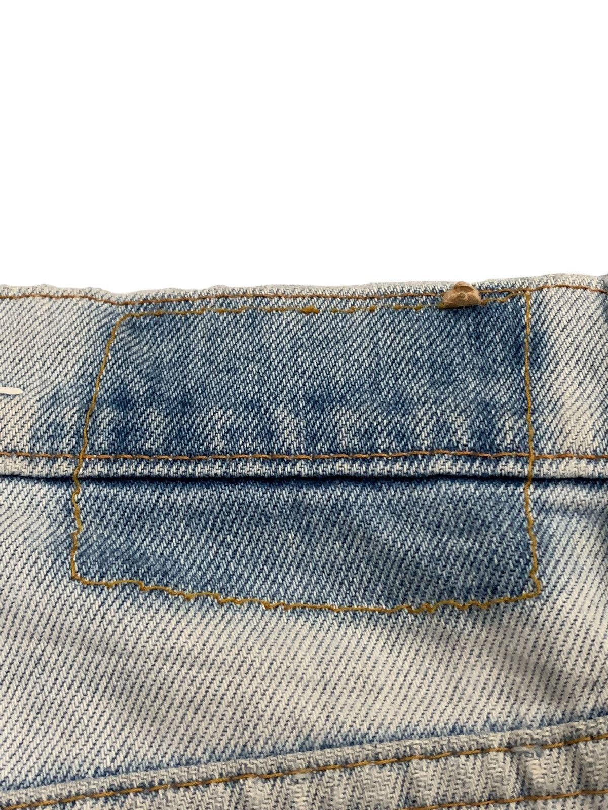 Levi's Vintage Levis 515 Light Wash Distressed Denim (AC48) Size US 32 / EU 48 - 18 Thumbnail