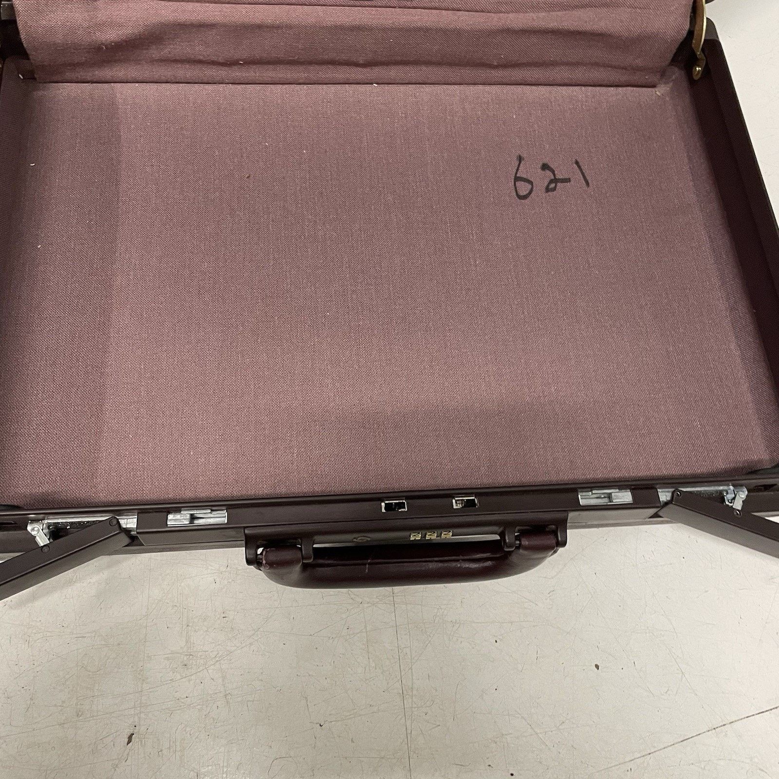 Samsonite VTG Samsonite 1987 Burgundy Laureate Leather Briefcase Size ONE SIZE - 14 Thumbnail
