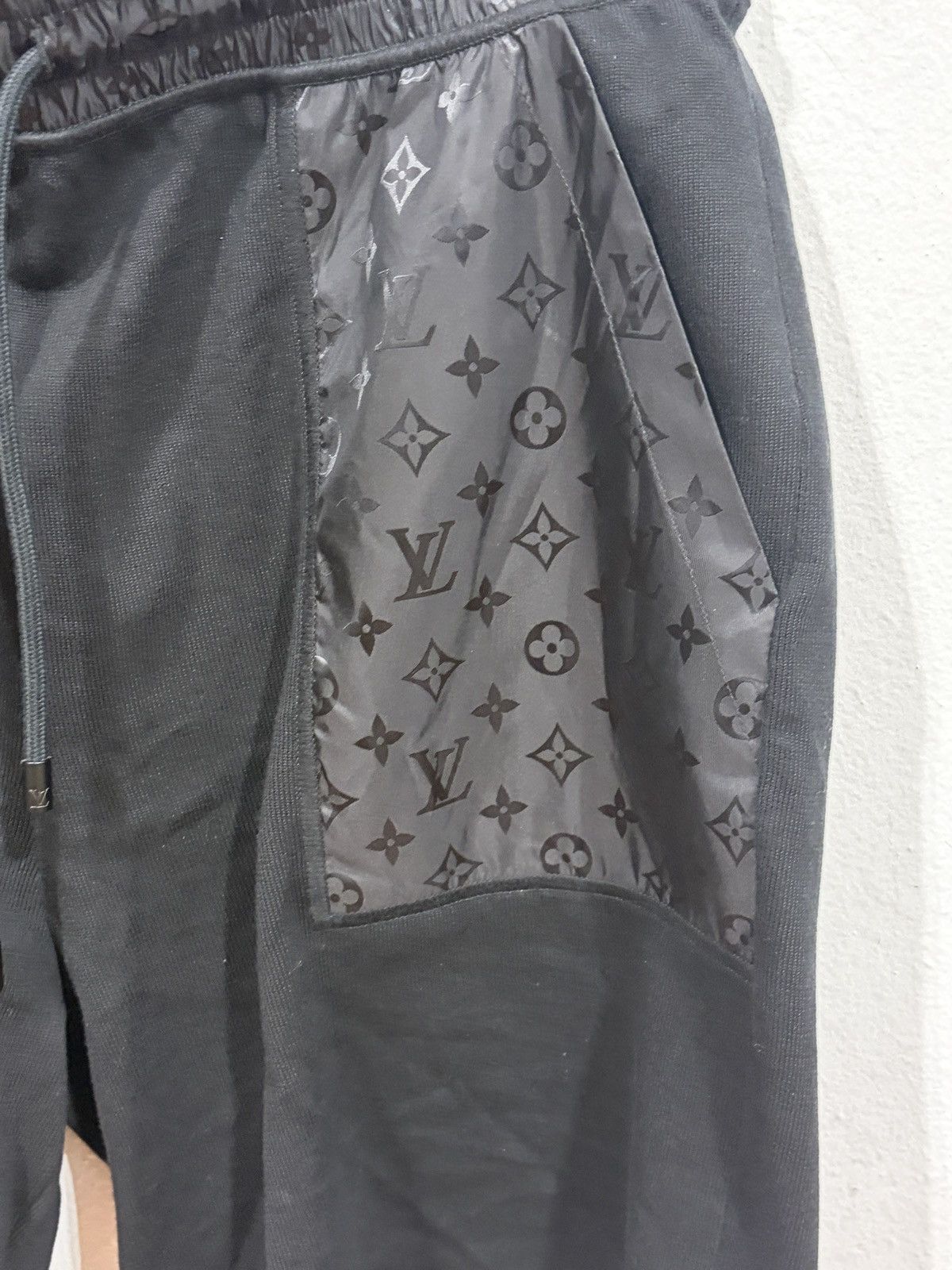 Louis Vuitton Louis Vuitton Monogram Nylon Inserts Shorts Size US 34 / EU 50 - 2 Thumbnail