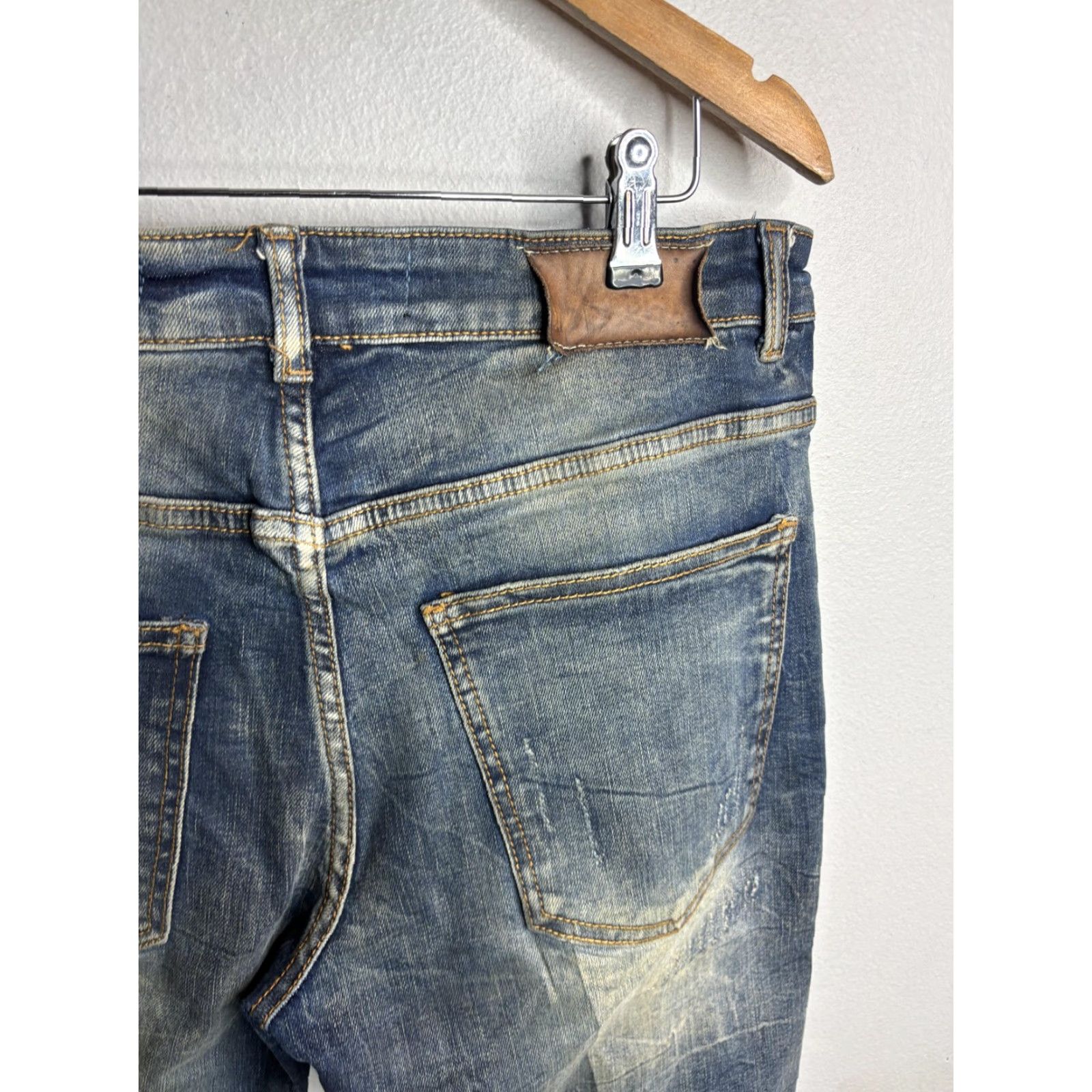 Denime VALABASAS Jeans Mens 32x32 Blue Medium Wash Distressed Skinny Stretch Denim Size US 32 / EU 48 - 5 Thumbnail