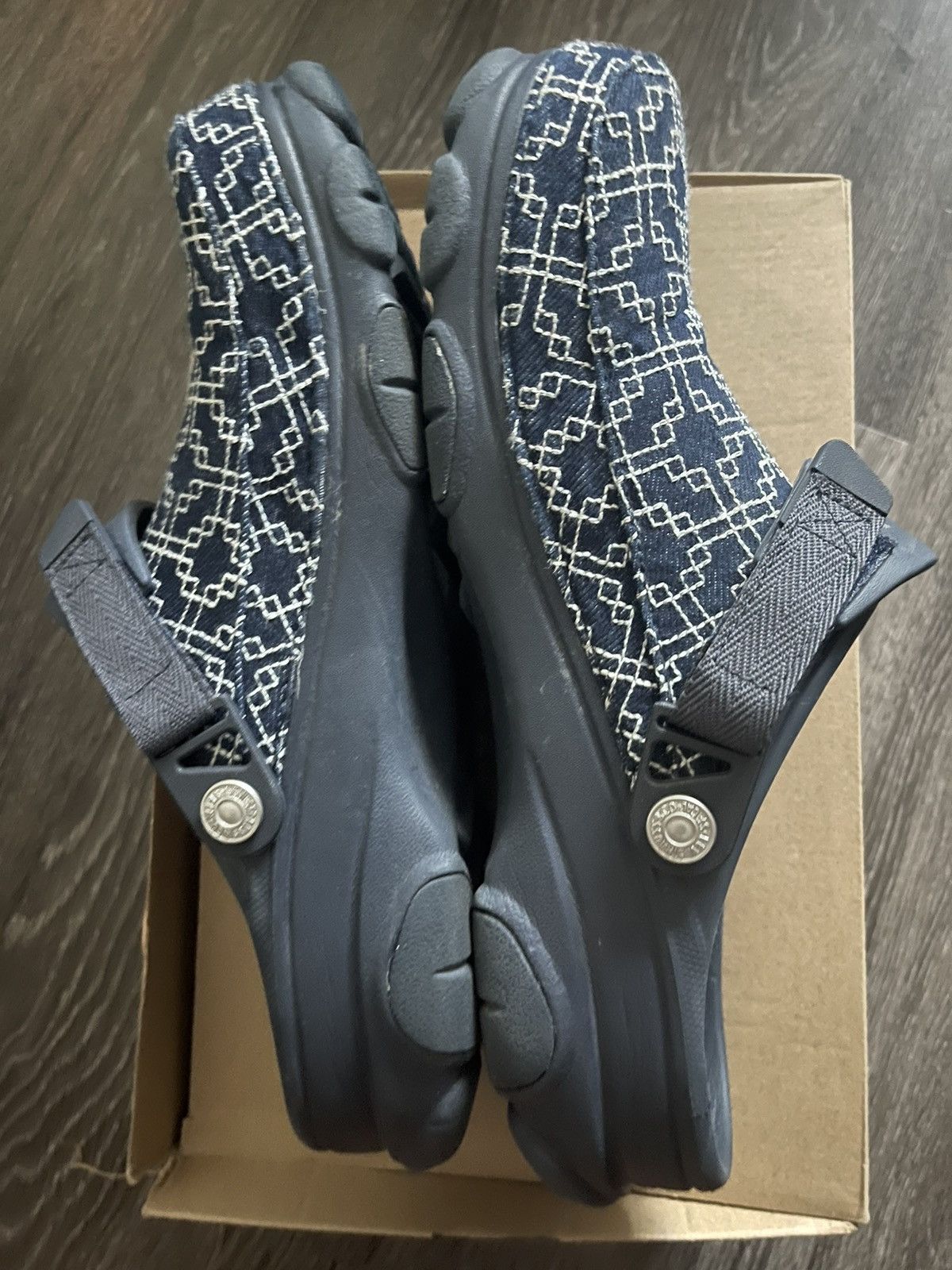 Crocs × Levi's Levi’s crocs Size US 11 / EU 44 - 1 Thumbnail