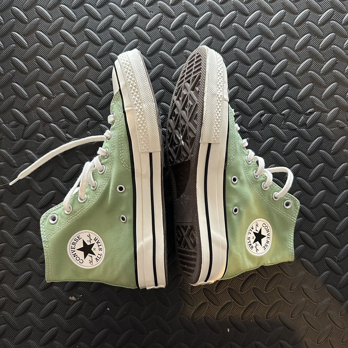 Converse Chuck taylor hightop Size US 7.5 / EU 40-41 - 3 Thumbnail