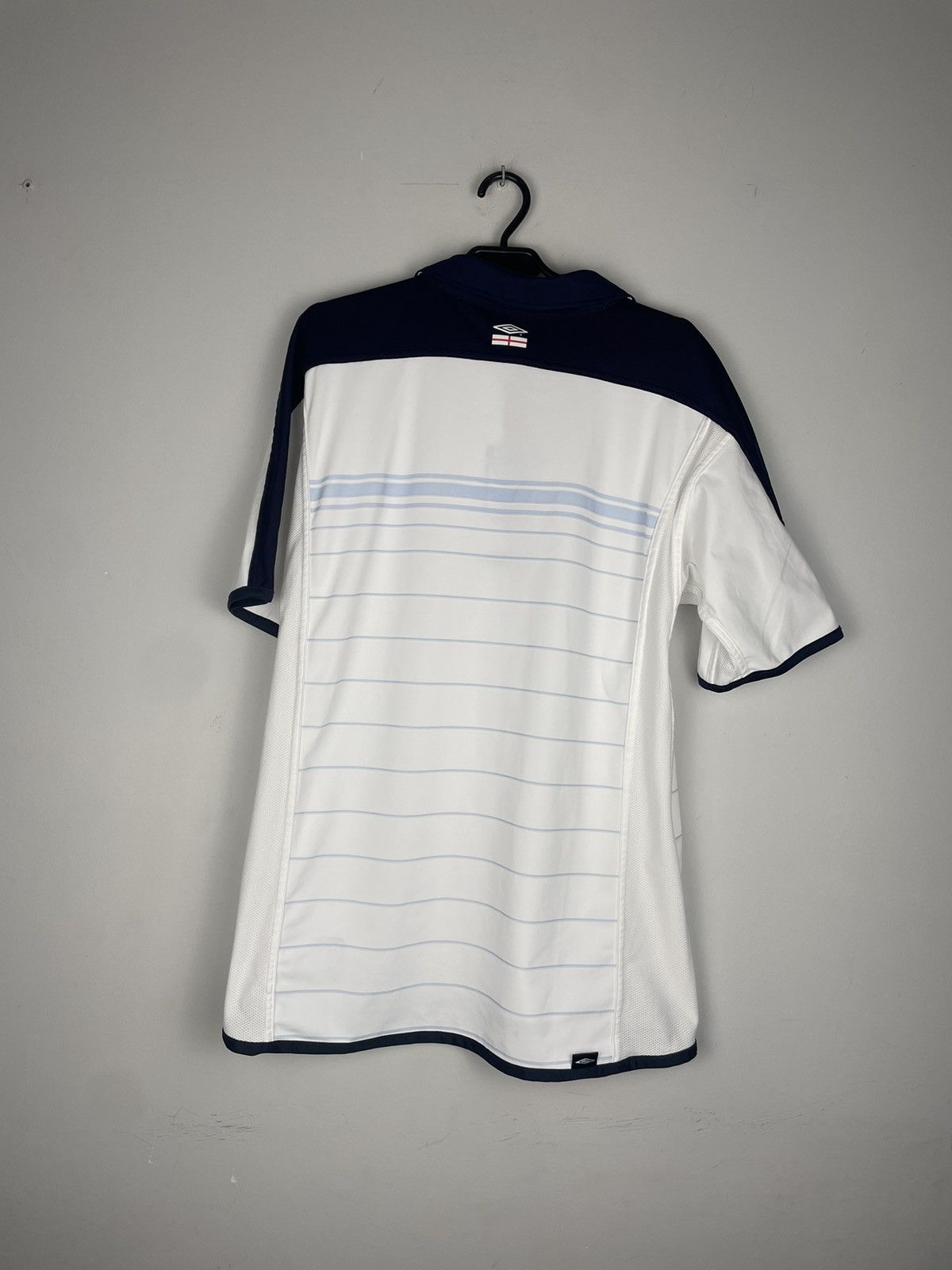Umbro × Vintage Umbro England 2004 reversible football jersey Size US M / EU 48-50 / 2 - 9 Thumbnail
