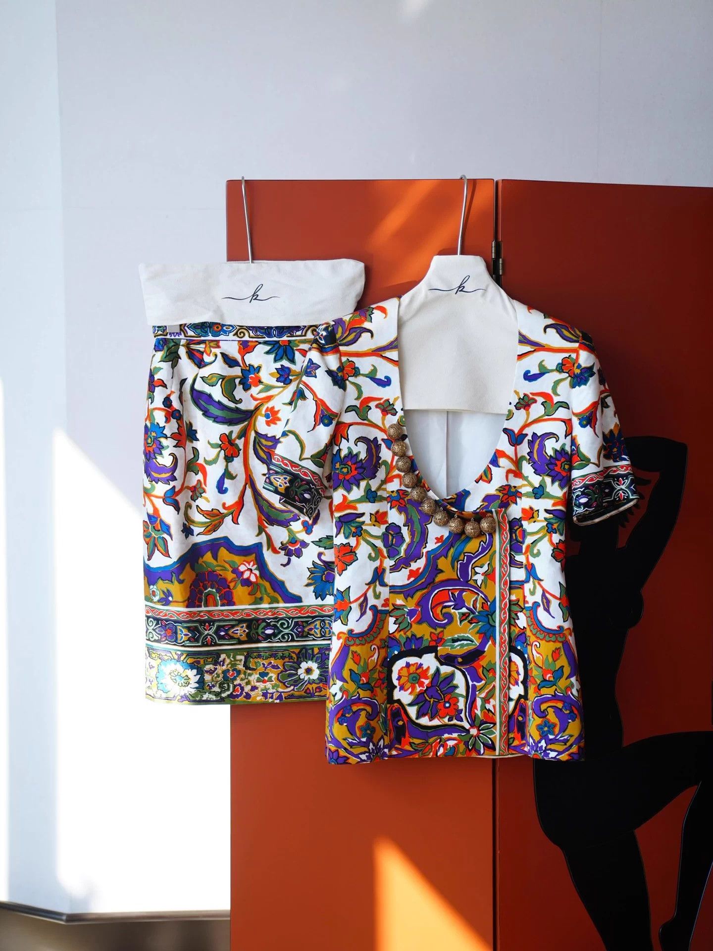 Christian Dior Monsieur Christian Dior 90s Ferre Art Nouveau Floral Suit Fr38 Size S / US 4 / IT 40 - 2 Thumbnail