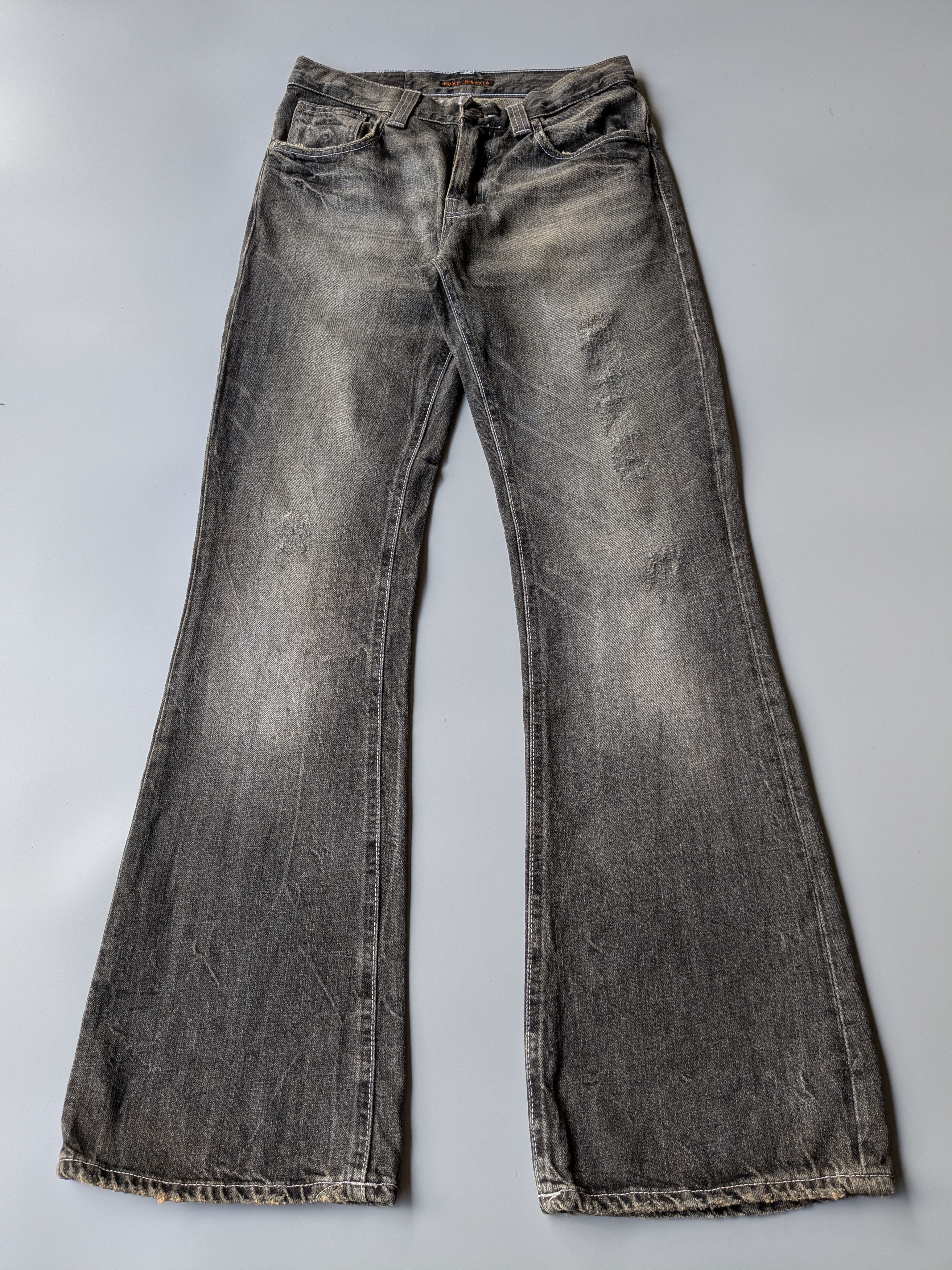 Nudie Jeans Nudie Jeans Deep Black Destroyer Low Flare Gleen jeans Size US 30 / EU 46 - 2 Thumbnail