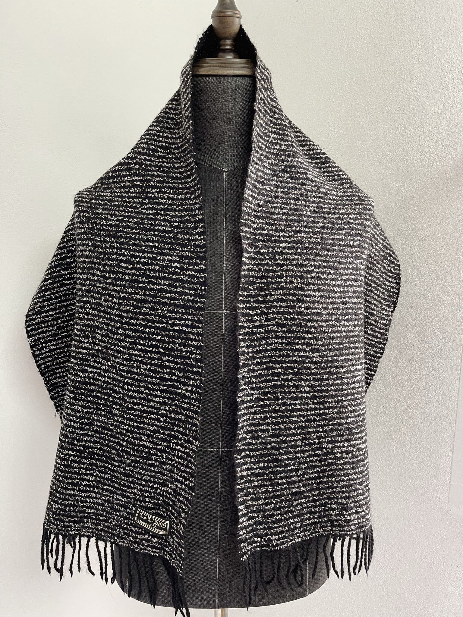 Guess Vintage Guess Scarf / Muffler - 6005 Size ONE SIZE - 3 Thumbnail