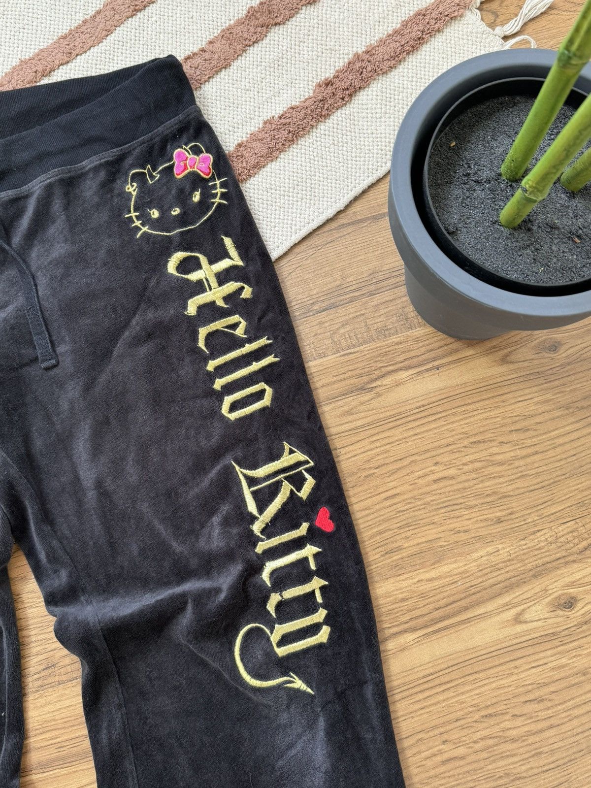 Anime × Cartoon Network × Vintage VINTAGE HELLO KITTY VELOUR TRACKSUIT Size M / US 6-8 / IT 42-44 - 12 Thumbnail