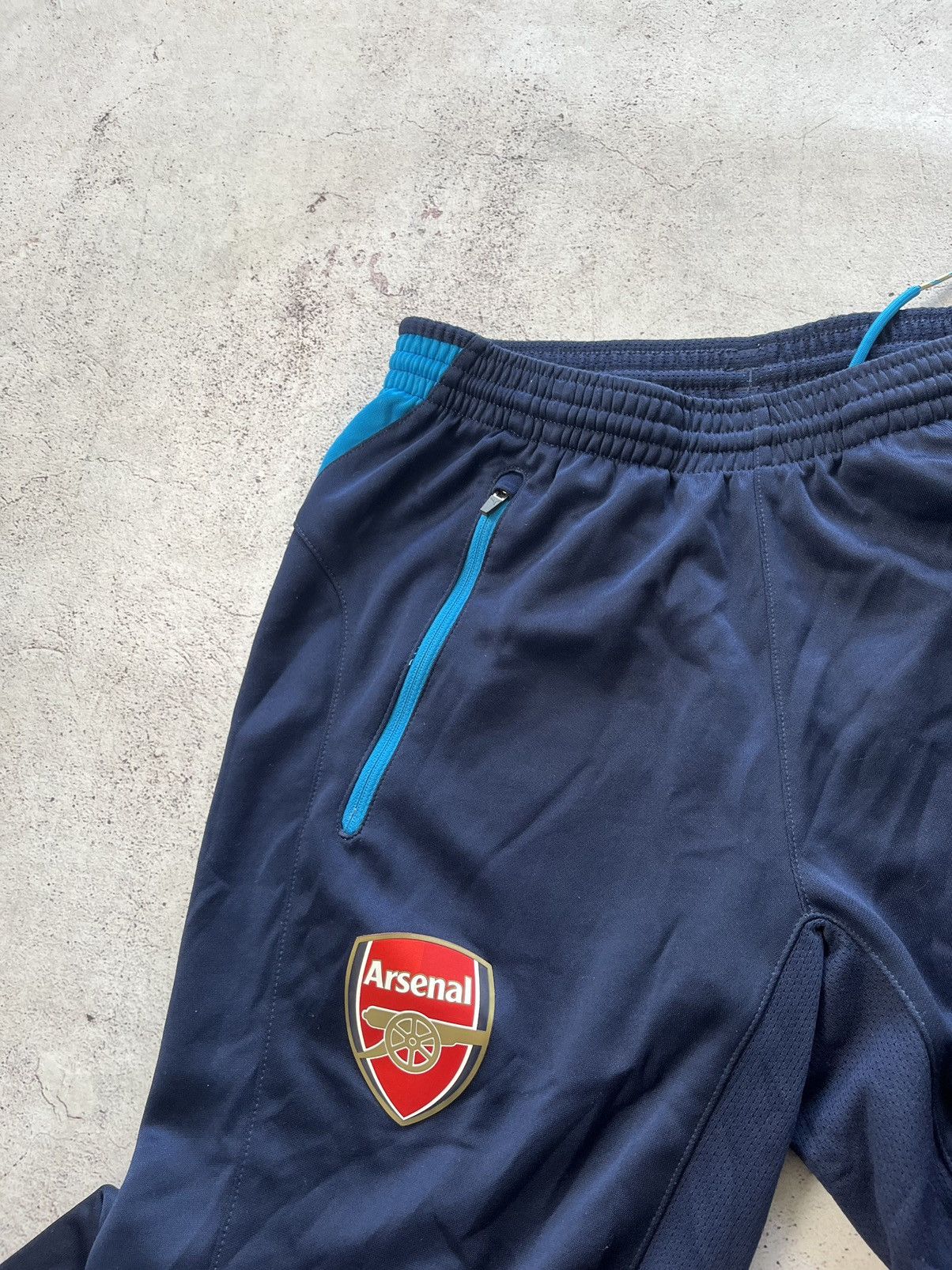 Puma Puma Arsenal London Training Football Pants Soccer size S Size US 30 / EU 46 - 3 Thumbnail