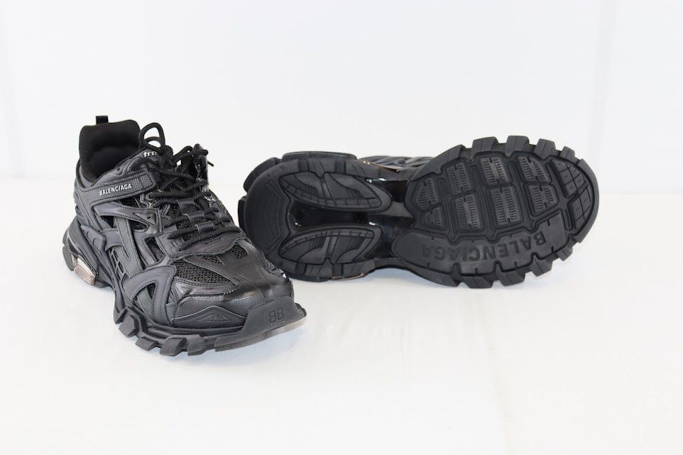 Balenciaga o1rshd1 Track .2 Open Sneakers in Black Size US 14 / EU 47 - 8 Thumbnail