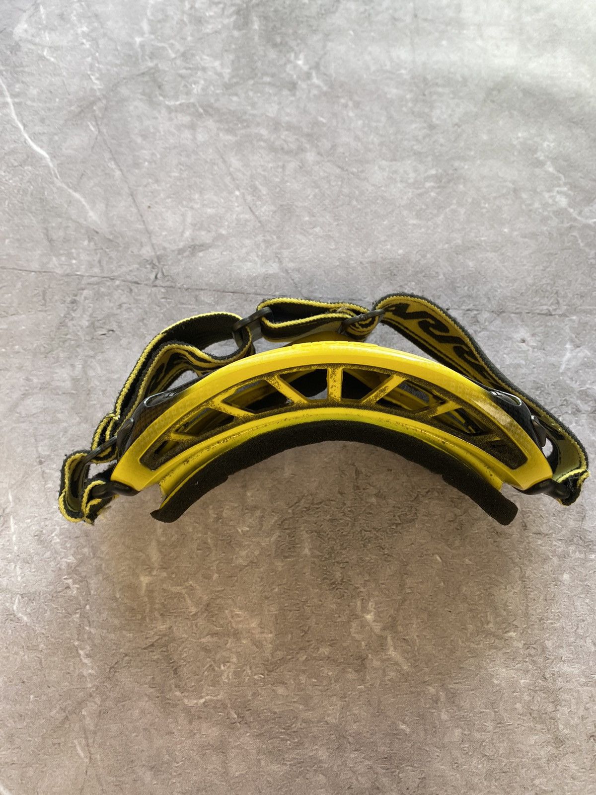 Carrera Rare Carrera Ski Snowboard Yellow Goggles Sunglasses Y2K Size ONE SIZE - 6 Thumbnail