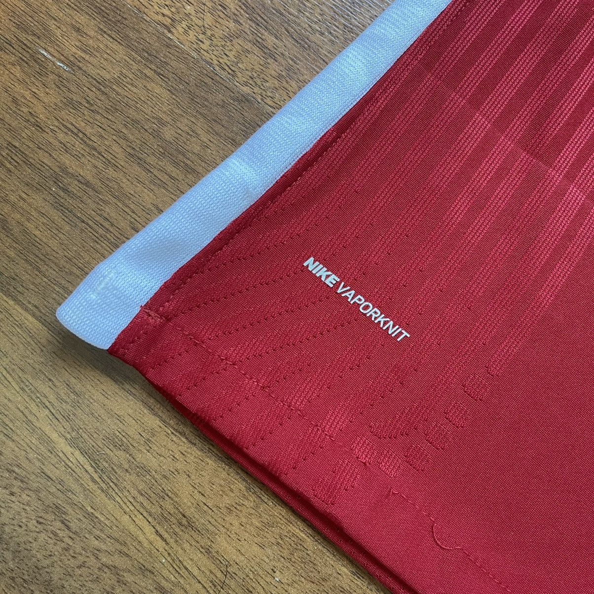 Nike × Vintage LIVERPOOL NIKE VAPORKNIT 2020/2021 FOOTBALL JERSEY #11 SALAH Size US M / EU 48-50 / 2 - 7 Thumbnail