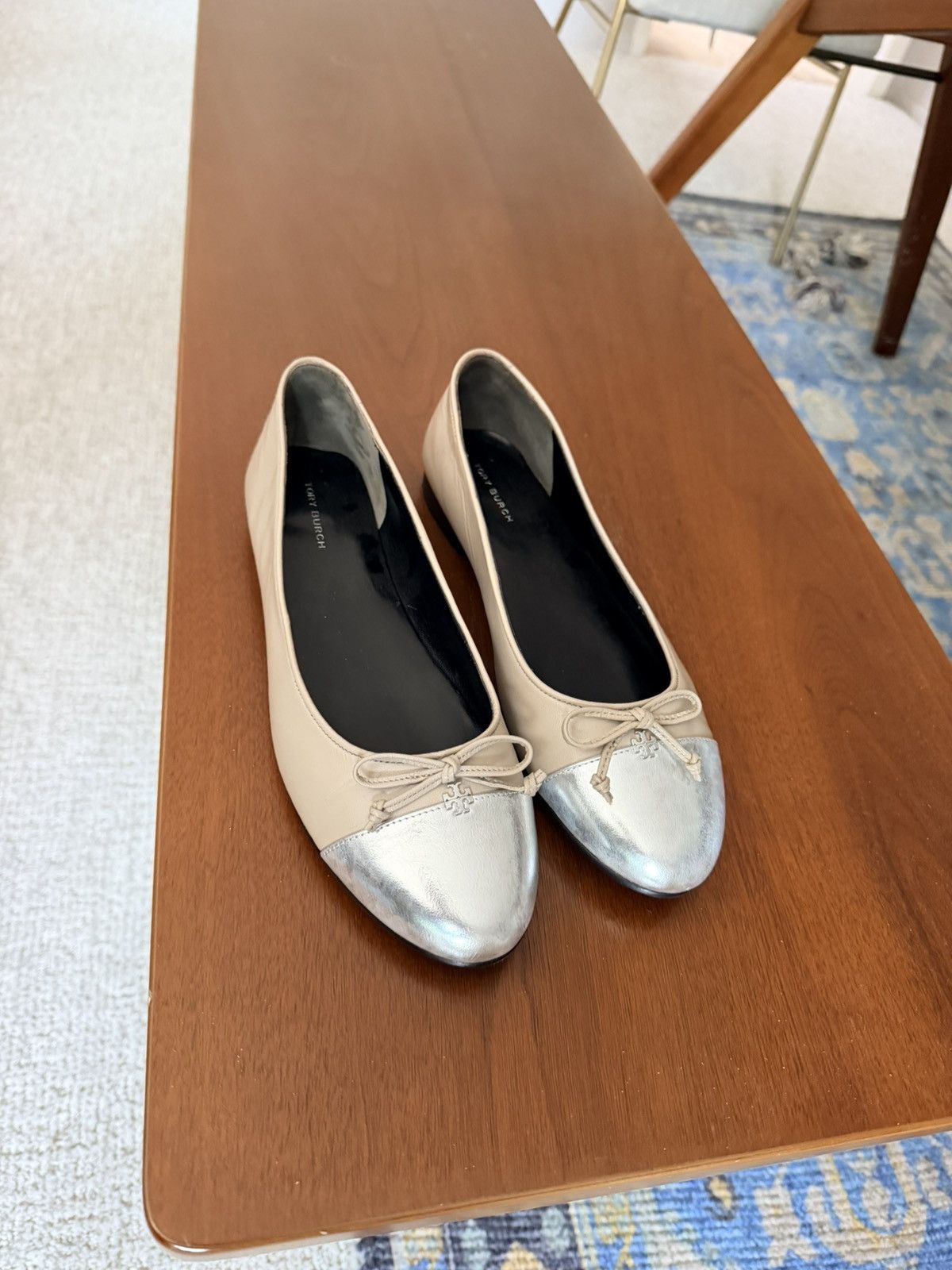Tory Burch Tory Burch cap toe oyster beige round toe ballet flats 8 Size US 8 / IT 38 - 4 Thumbnail