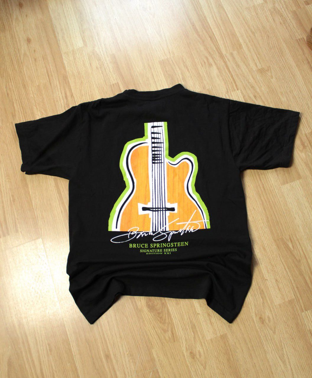 Hard Rock Cafe 🔥 Hard Rock Cafe Bruce Springsteen Signature Vintage T Shirt Size US S / EU 44-46 / 1 - 1 Thumbnail