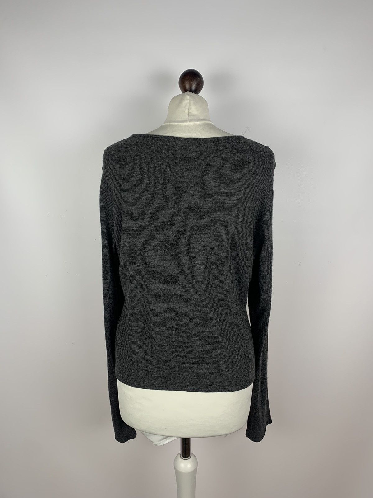 Max Mara Weekend Max Mara Gray Long Sleeve T-Shirt Size XL Luxury Top Size XL / US 12-14 / IT 48-50 - 5 Thumbnail