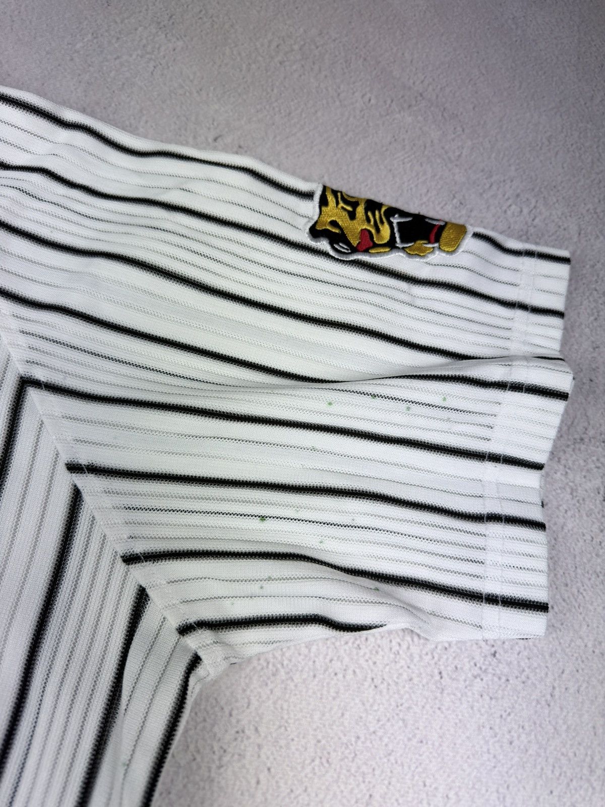 Other VINTAGE Hanshin Tigers Baseball Jersey #9 FUJIMOTO Size L Size US L / EU 52-54 / 3 - 6 Thumbnail