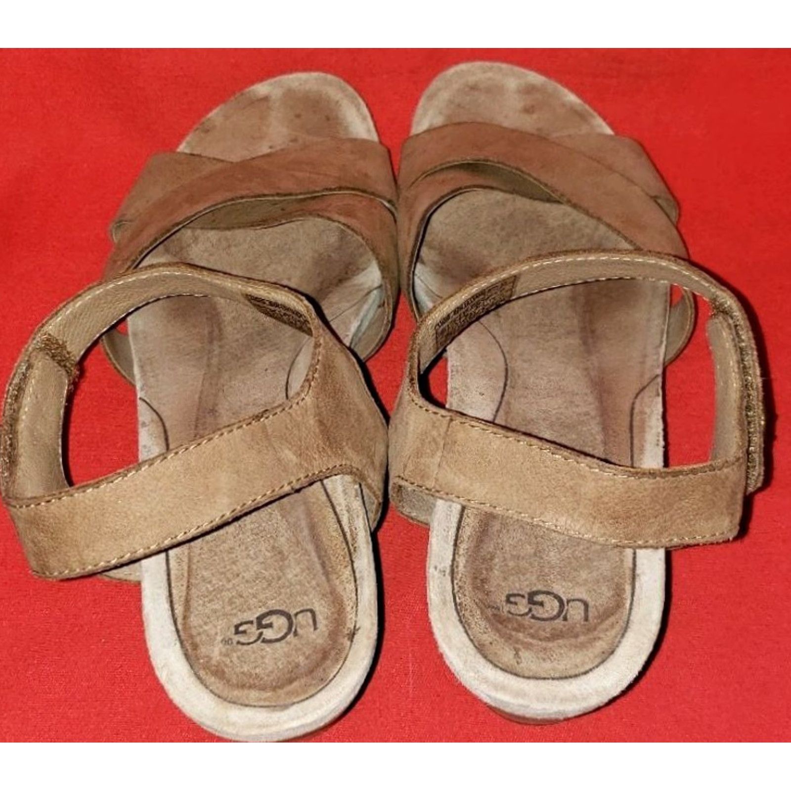 Ugg VINTAGE UGG Australia Veva Wedge T-Strap Sandals Size 8M 39 EU Tan Suede Leather Uppers Womens Sandal Tan Natural 2.25" Heel II Size US 6 / IT 36 - 7 Thumbnail