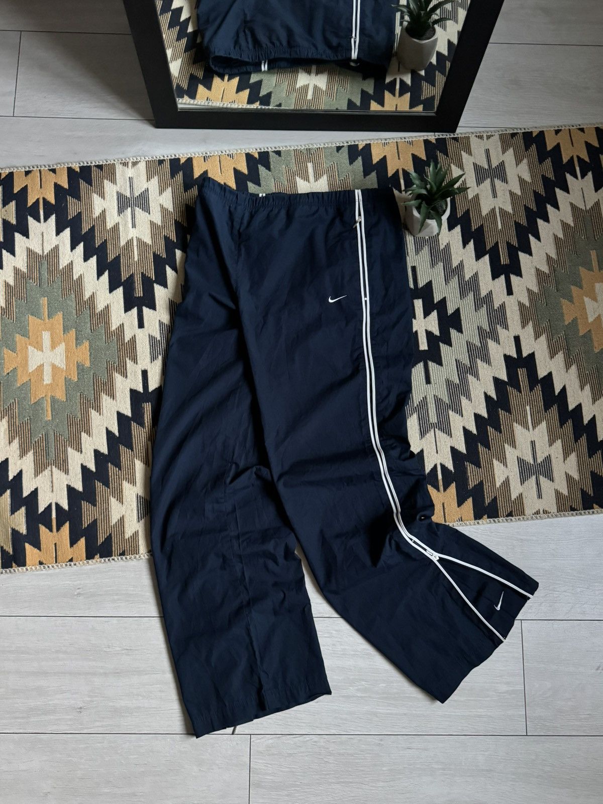 Nike Vintage Nike Nylon Y2K Swoosh Baggy Pants Size US 34 / EU 50 - 1 Thumbnail