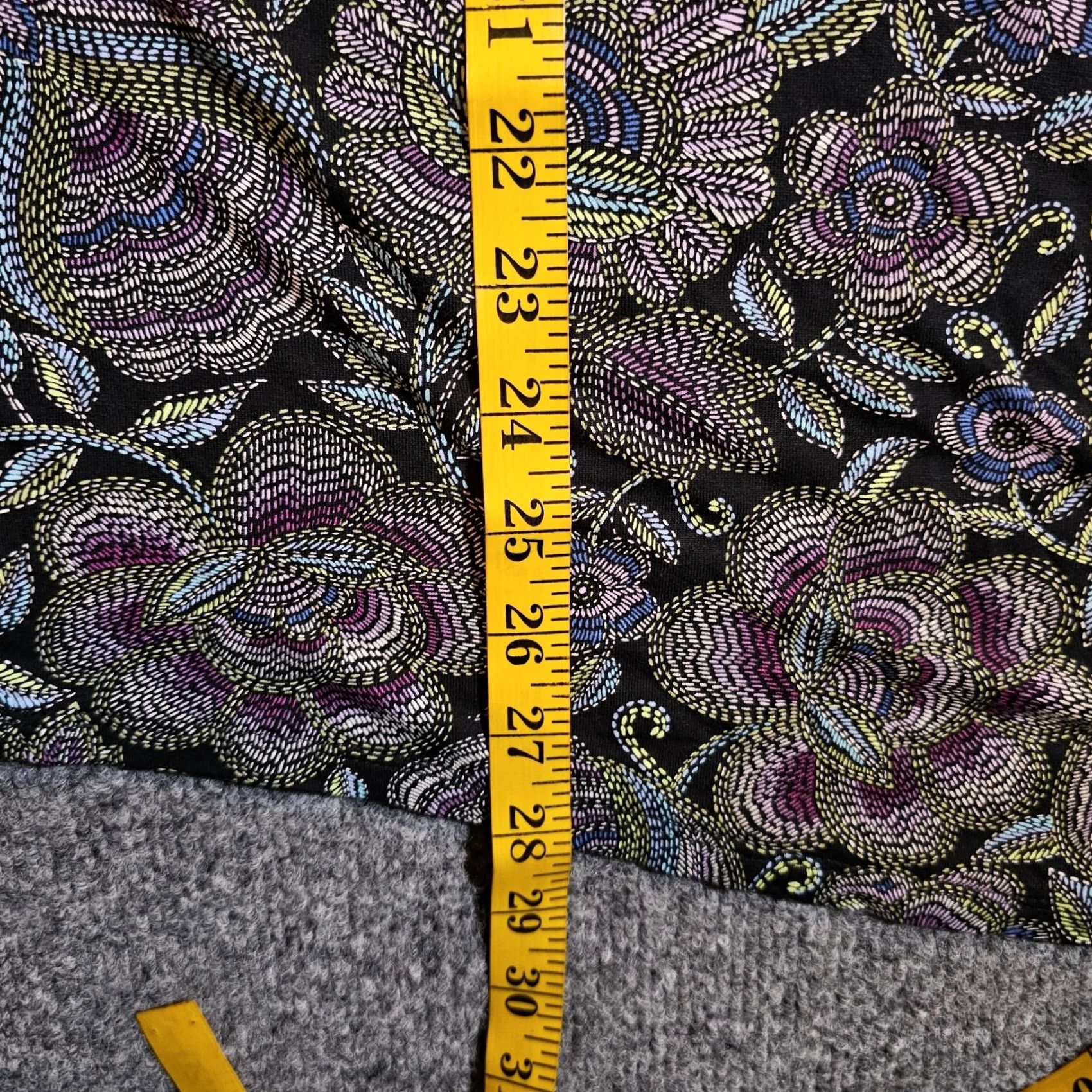 J. Jill J. Jill Top Shirt Womens S Black Purple Floral V-Neck Stretch Casual Career Shirt Size S / US 4 / IT 40 - 6 Thumbnail