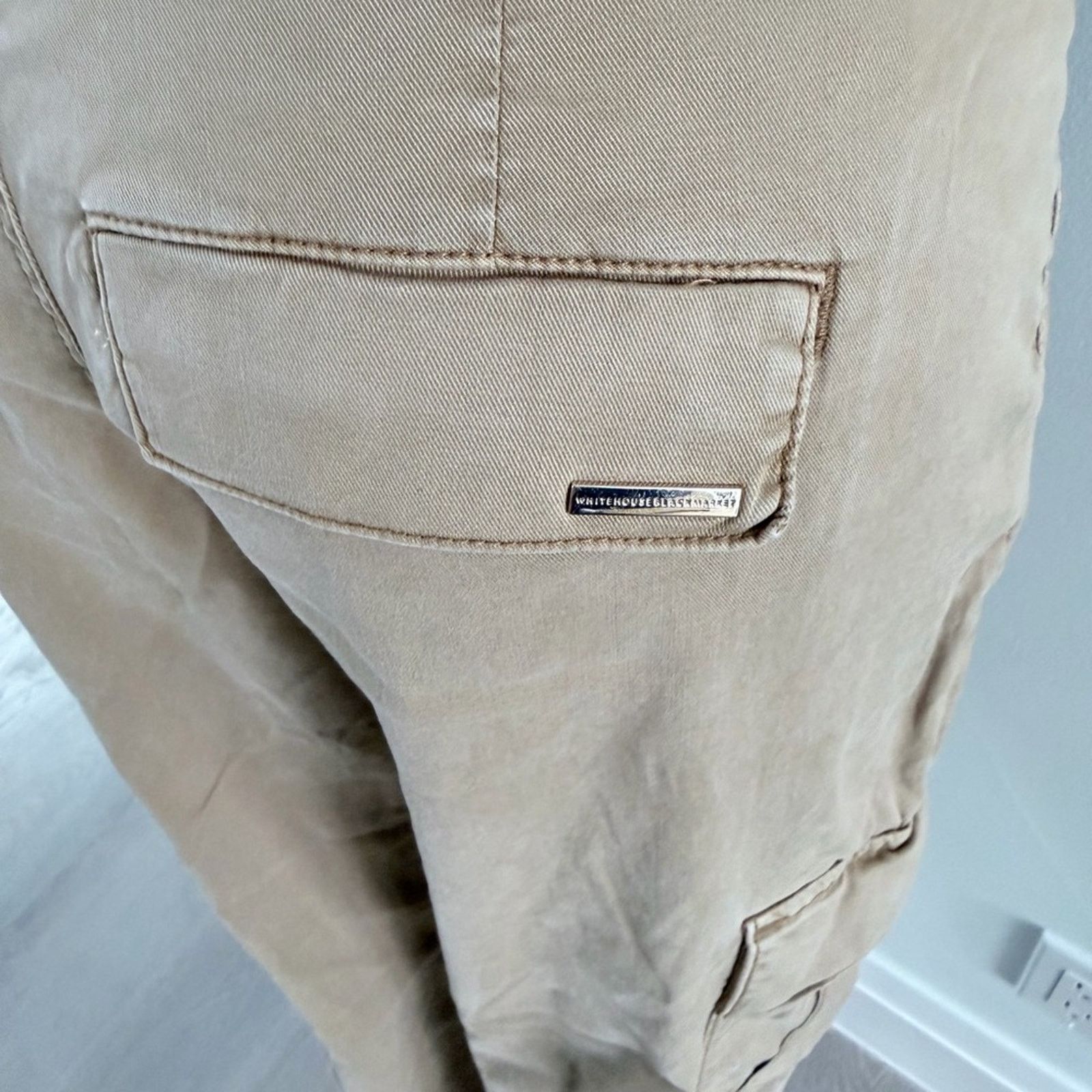 White House Black Market WHBM Extra High Rise Pret Tan Cargo Tapered Ankle Pants. Size 25" / US 0 / IT 36 - 10 Thumbnail