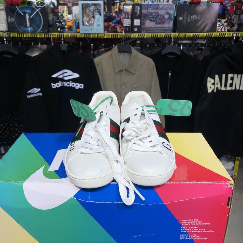 Gucci Gucci ACE Leather Sneakers with Red Green Stripe -2508 Size US 4.5 / IT 34.5 - 2 Thumbnail
