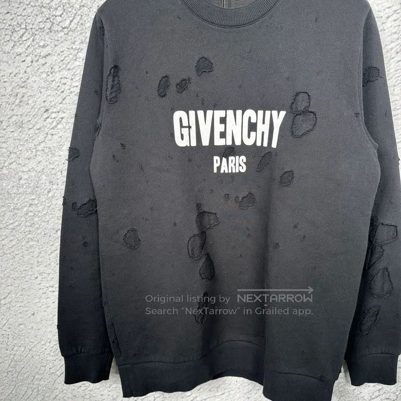 Givenchy Givenchy Black classic torn logo bug hole round neck crewn Size US S / EU 44-46 / 1 - 3 Thumbnail