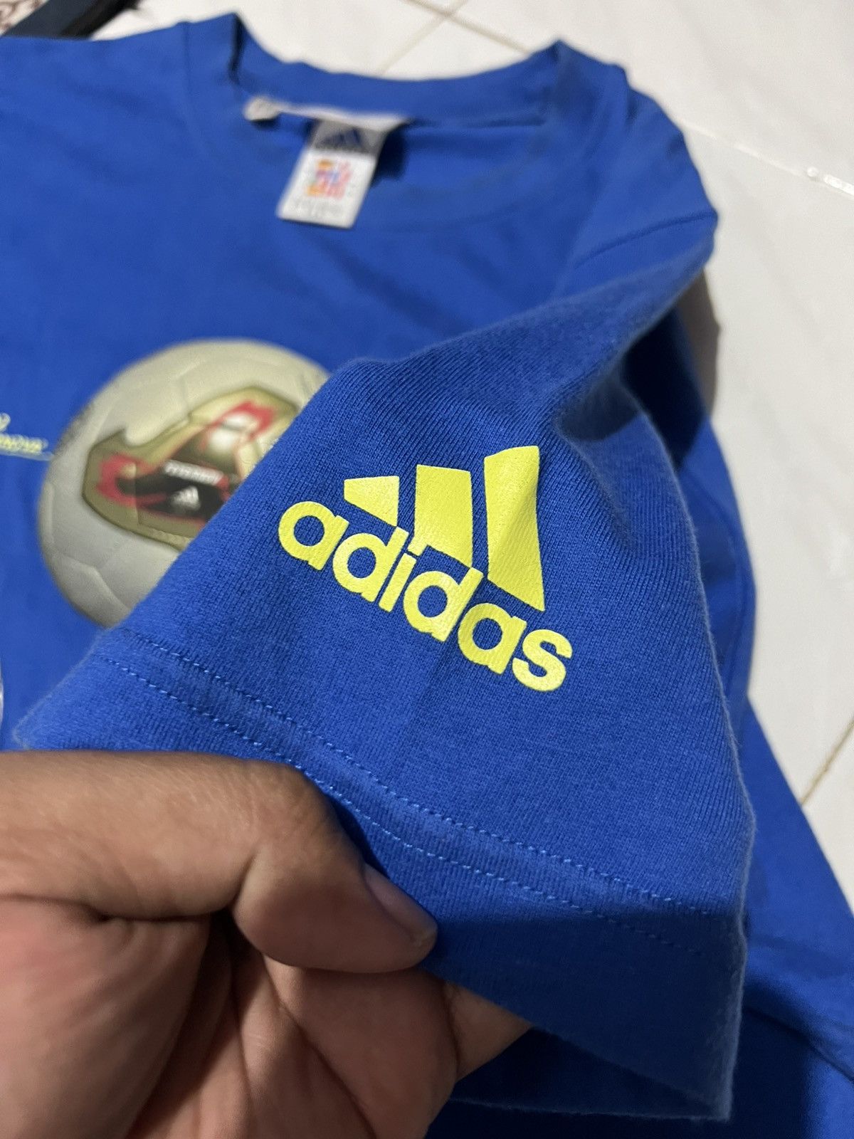 Adidas Vintage Tee Adidas Japan Ball 2006 Size US XL / EU 56 / 4 - 5 Thumbnail