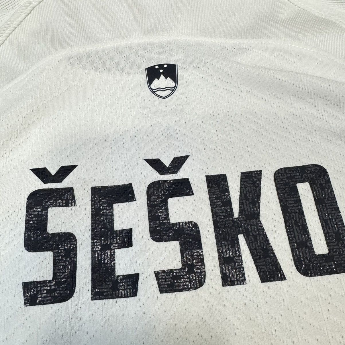 Nike Slovenia 24/25 player issue home shirt #11 Sesko (Bnwt) Size US L / EU 52-54 / 3 - 7 Thumbnail