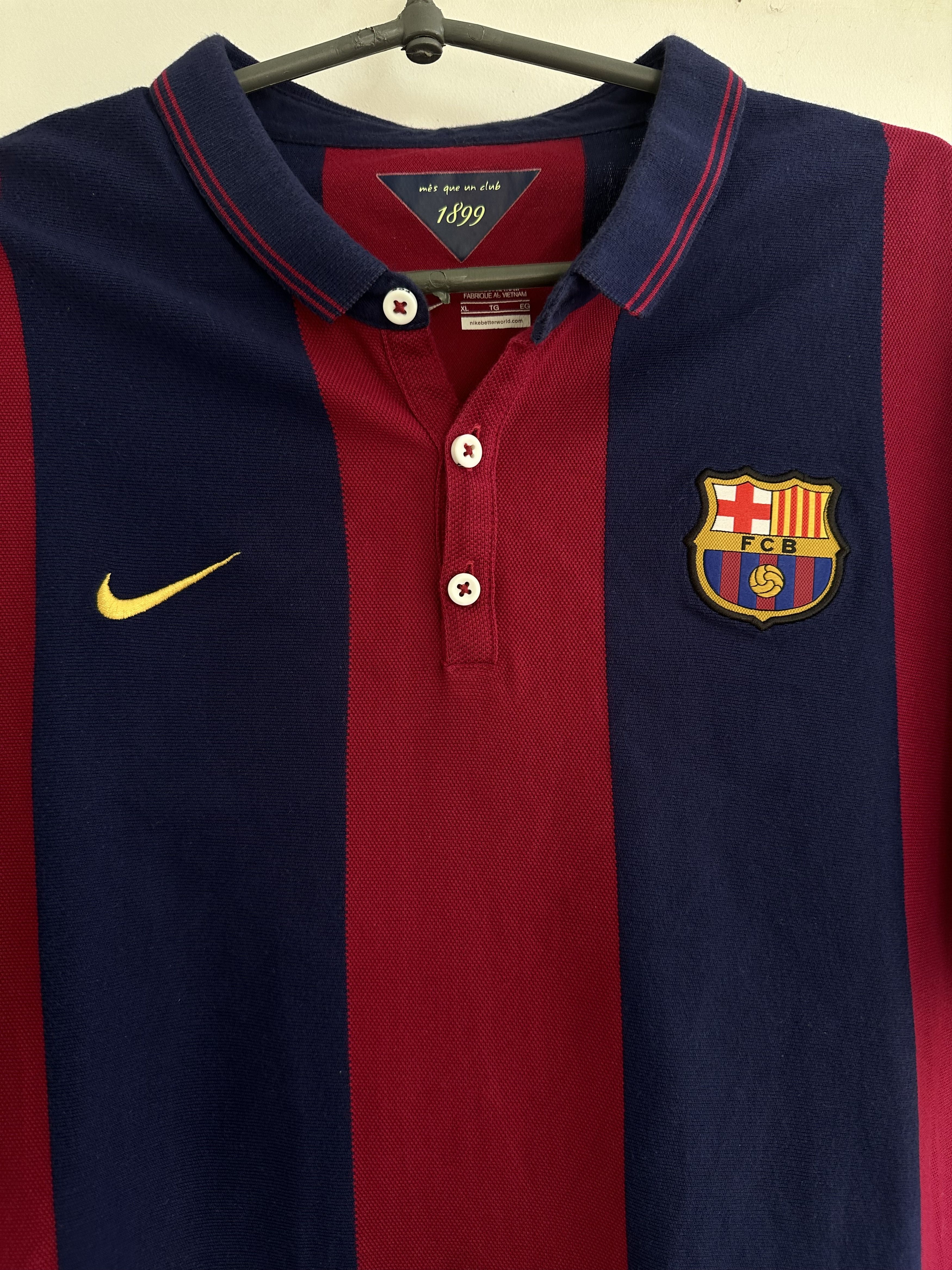 Nike Nike F.C. Barcelona t shirt Size US XL / EU 56 / 4 - 2 Thumbnail