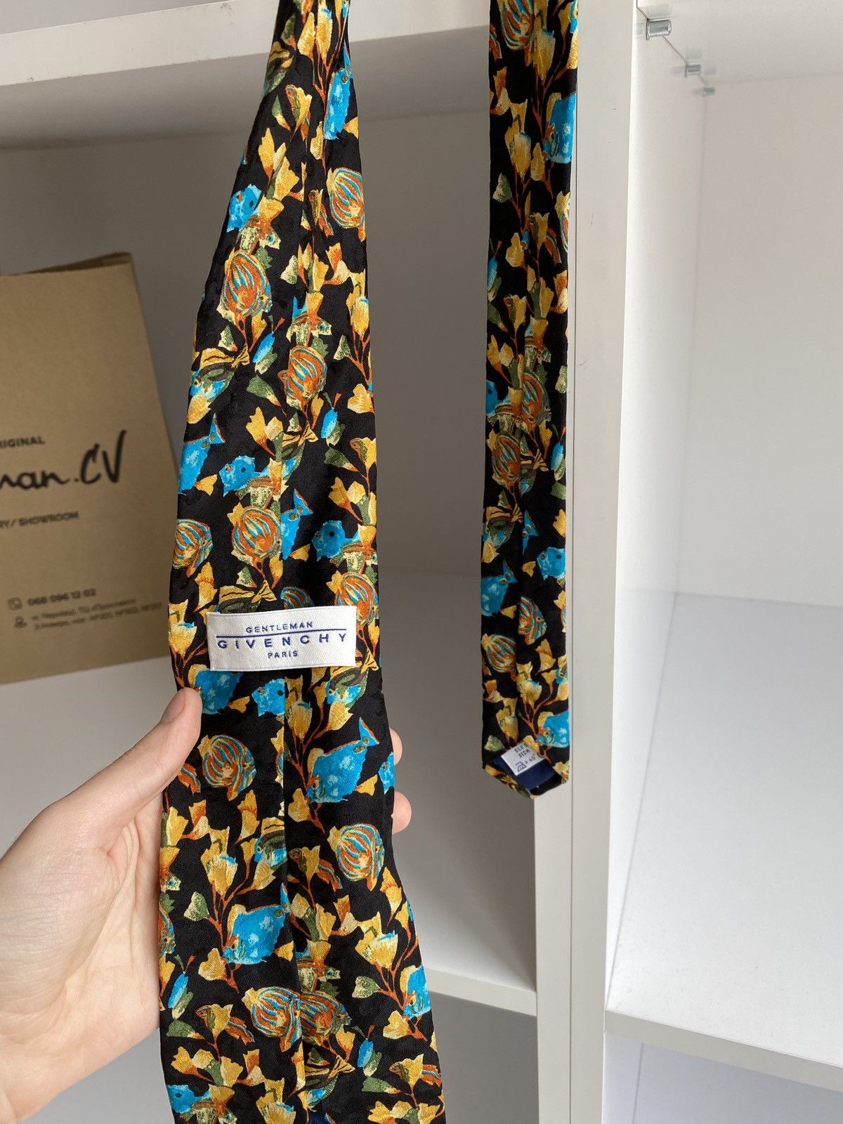 Givenchy × Vintage Givenchy vintage rare tie Size ONE SIZE - 4 Thumbnail