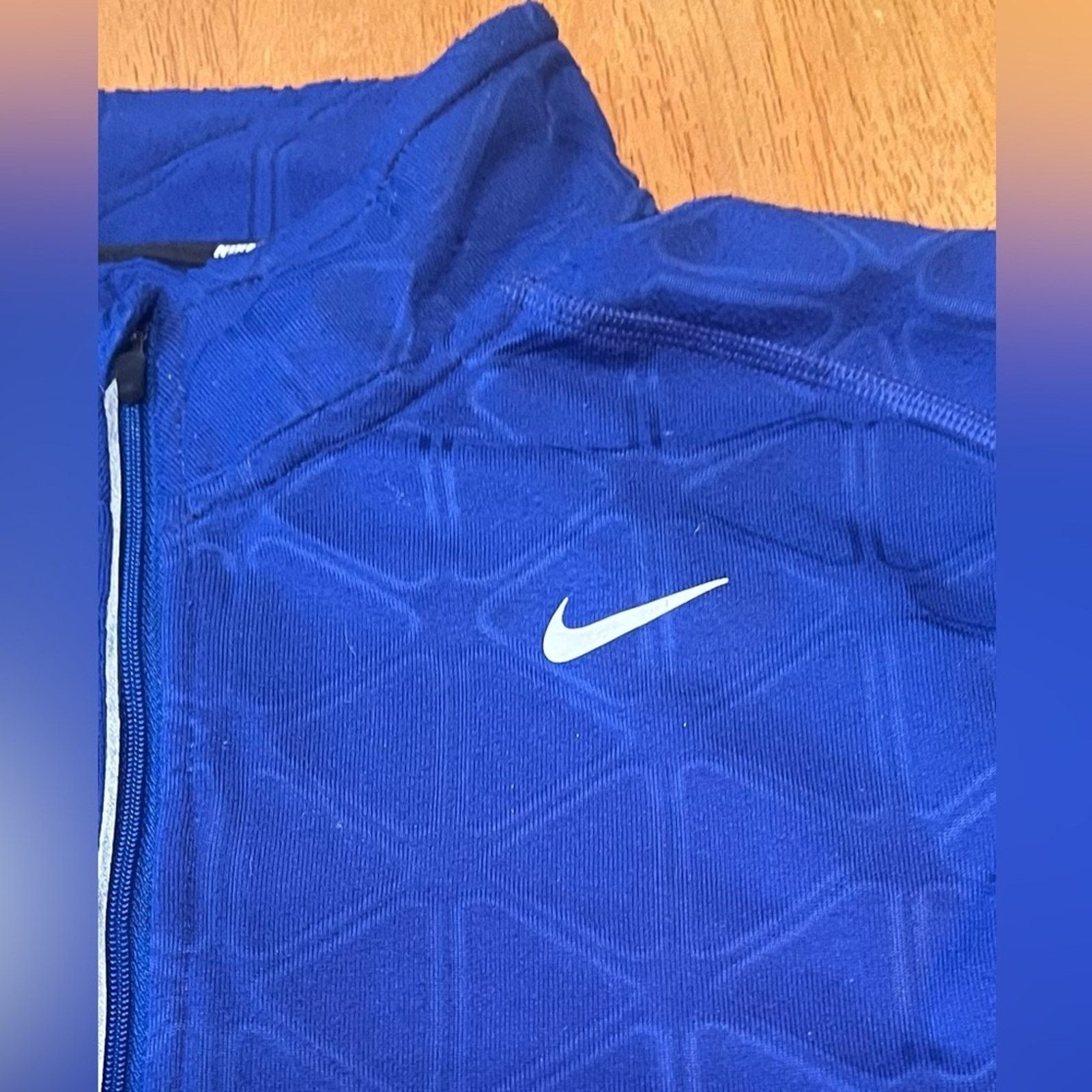 Nike Nike Running DriFit jacket, size Large in great condition. Size L / US 10 / IT 46 - 3 Thumbnail