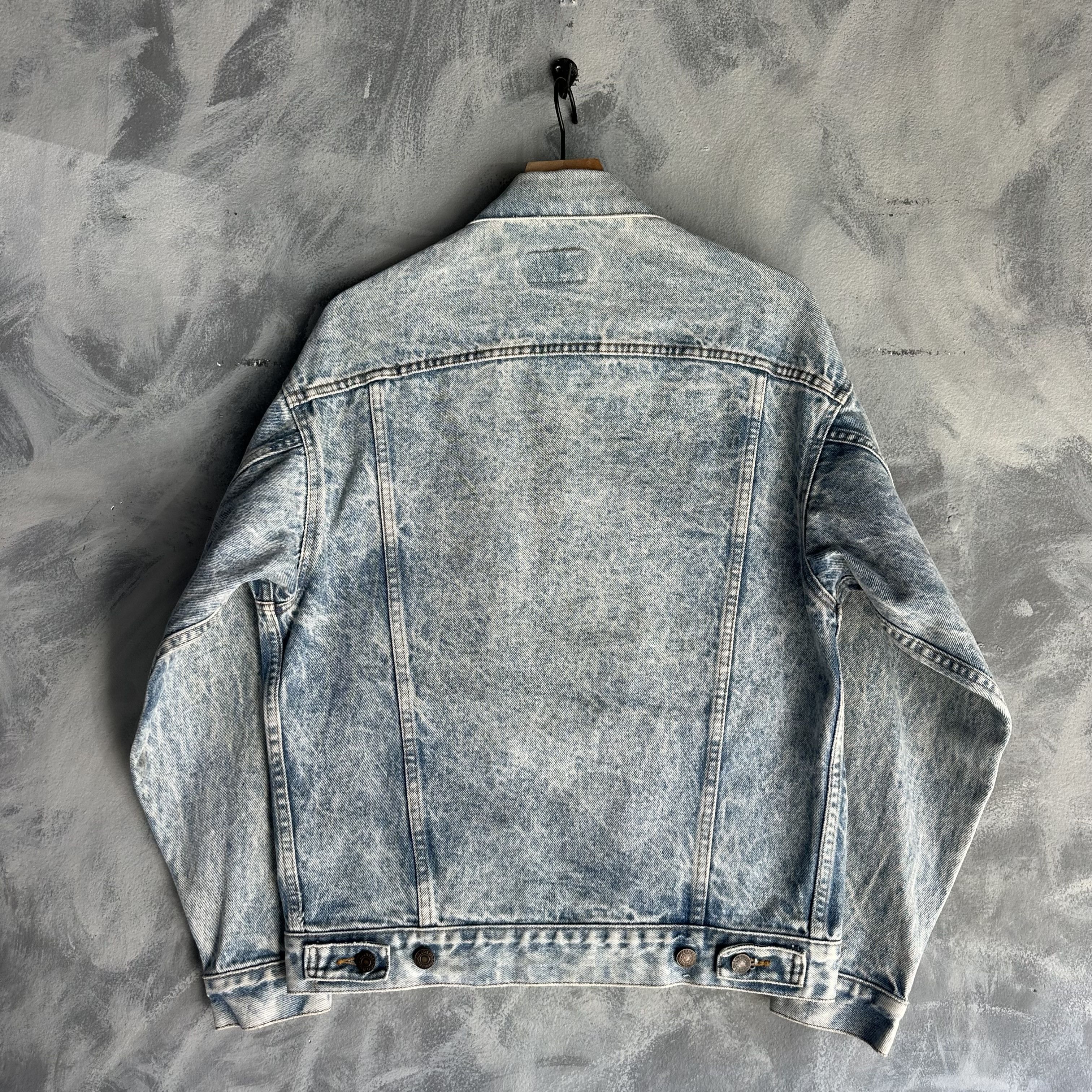Levi's Vintage Levi's Denim Trucker Jacket Mens S Blue Acid Wash Size US S / EU 44-46 / 1 - 5 Thumbnail