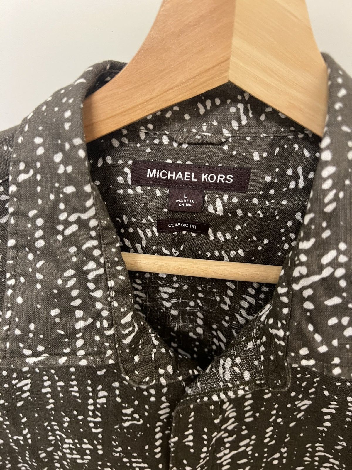Michael Kors Michael Kors Classic Fit Button-Down Green White Size L Size US L / EU 52-54 / 3 - 3 Thumbnail