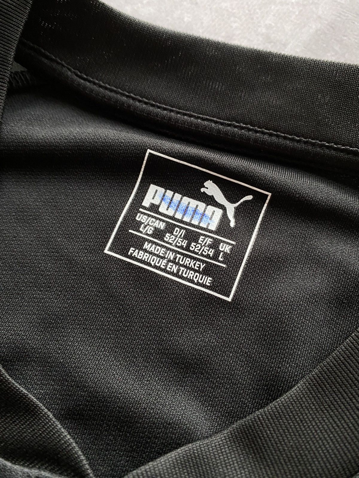 Puma Vintage 2017/18 Puma Zürich # 17 Ricci Away Soccer Jersey Size US L / EU 52-54 / 3 - 11 Thumbnail