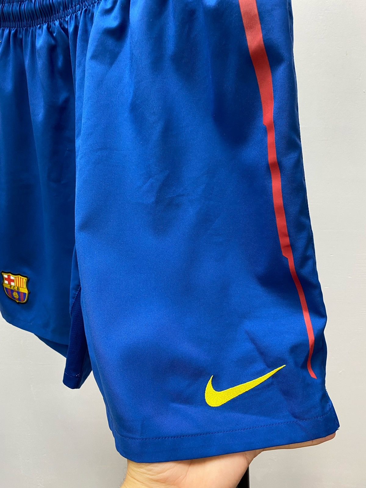 Nike × Vintage VINTAGE NIKE FC BARCELONA SHORTS SOCCER JERSEY DRILL Y2K Size US 36 / EU 52 - 8 Thumbnail
